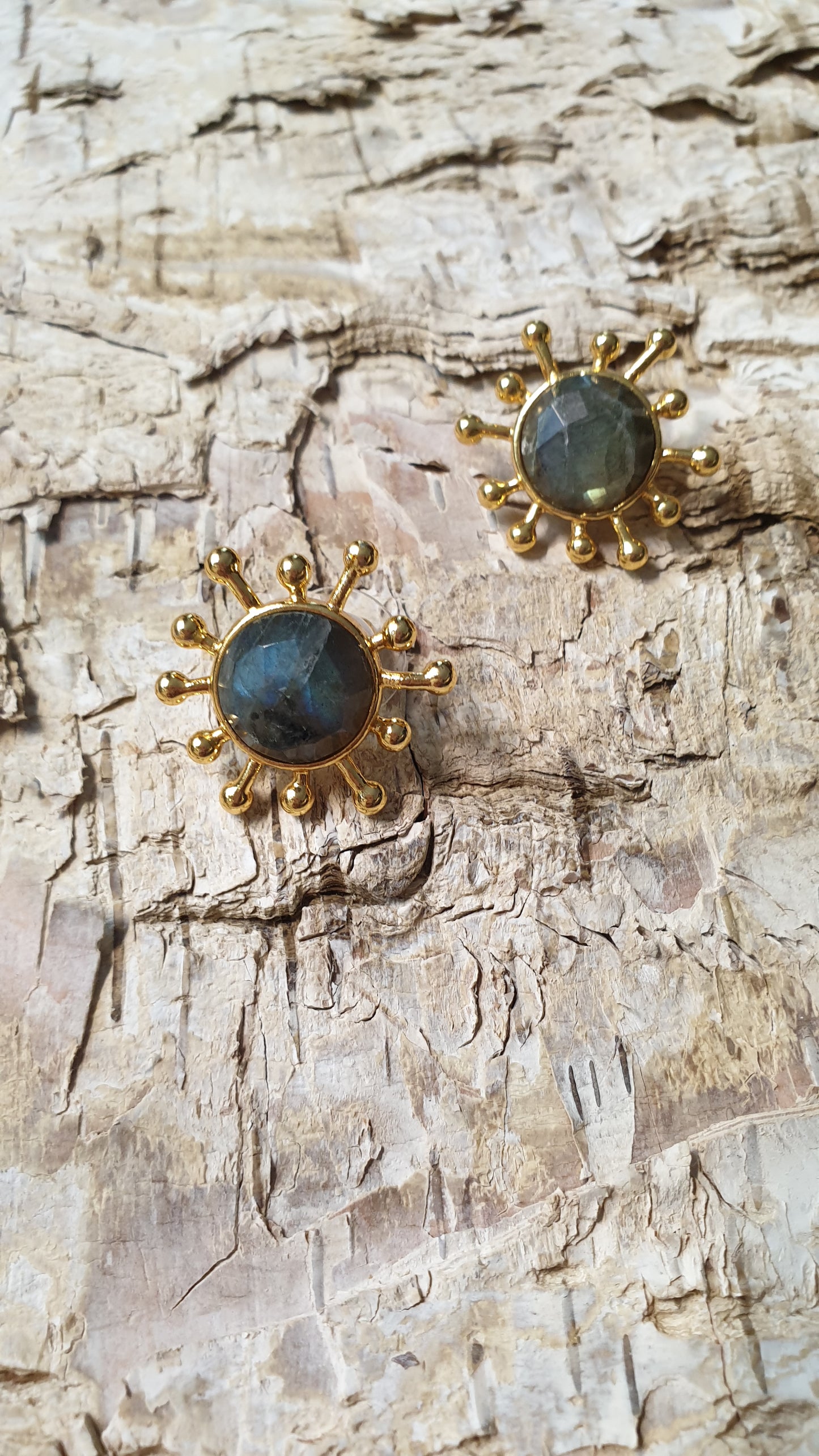 Orecchini placcati oro con pietra dura