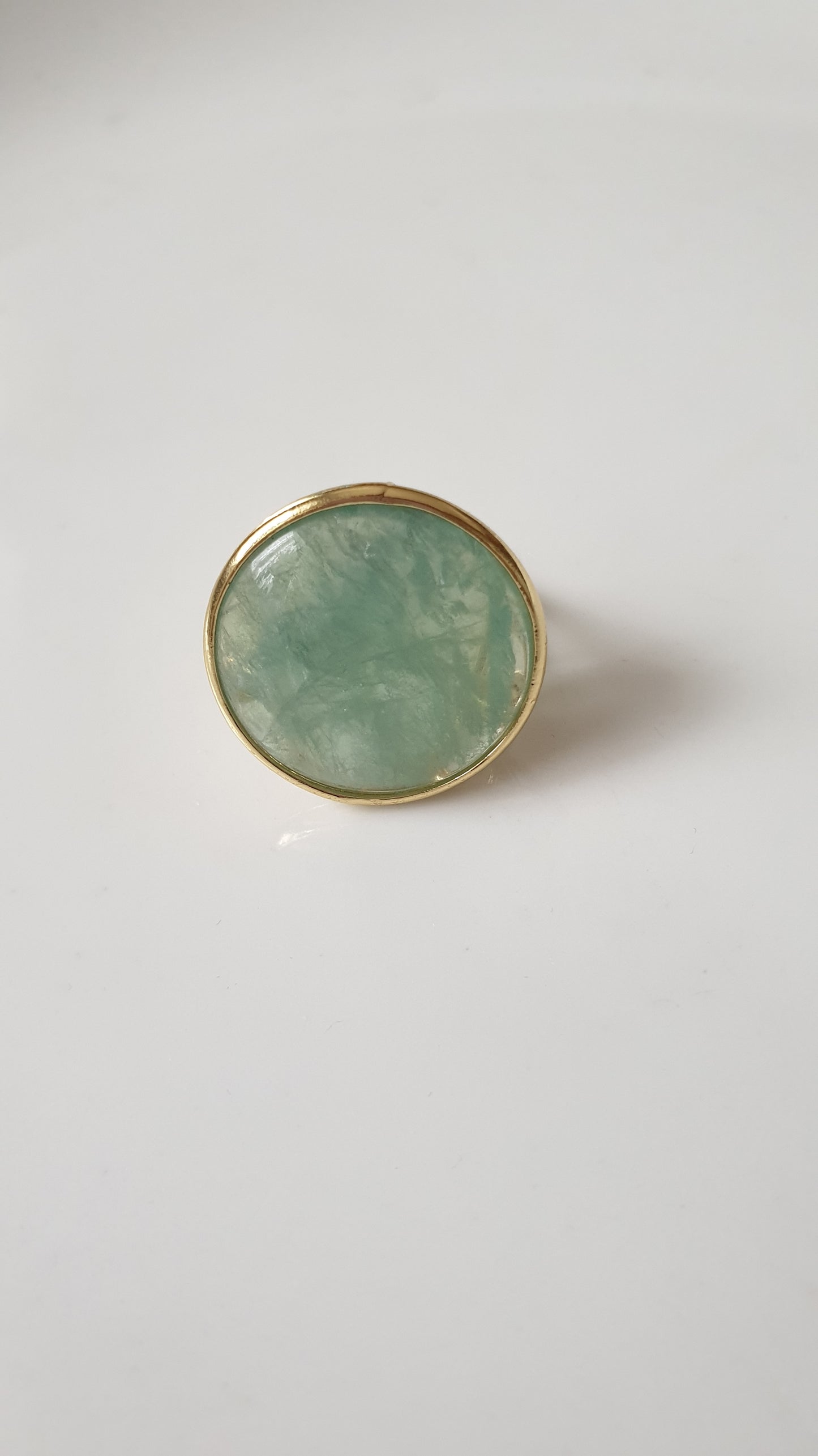 Anello placcato oro con pietra dura