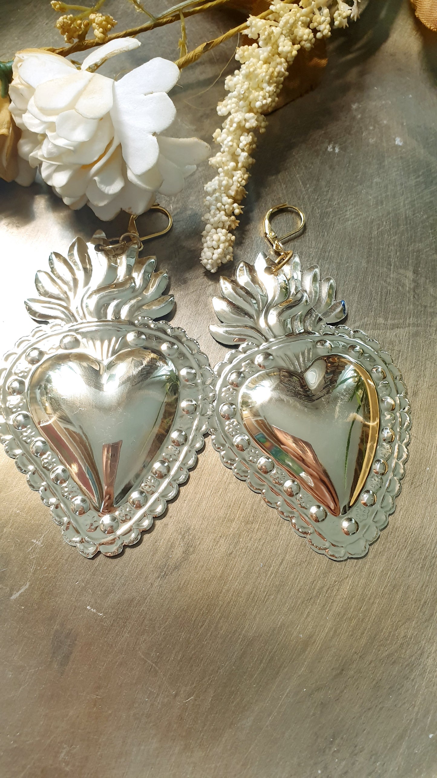 Orecchini cuore sacro gold e silver