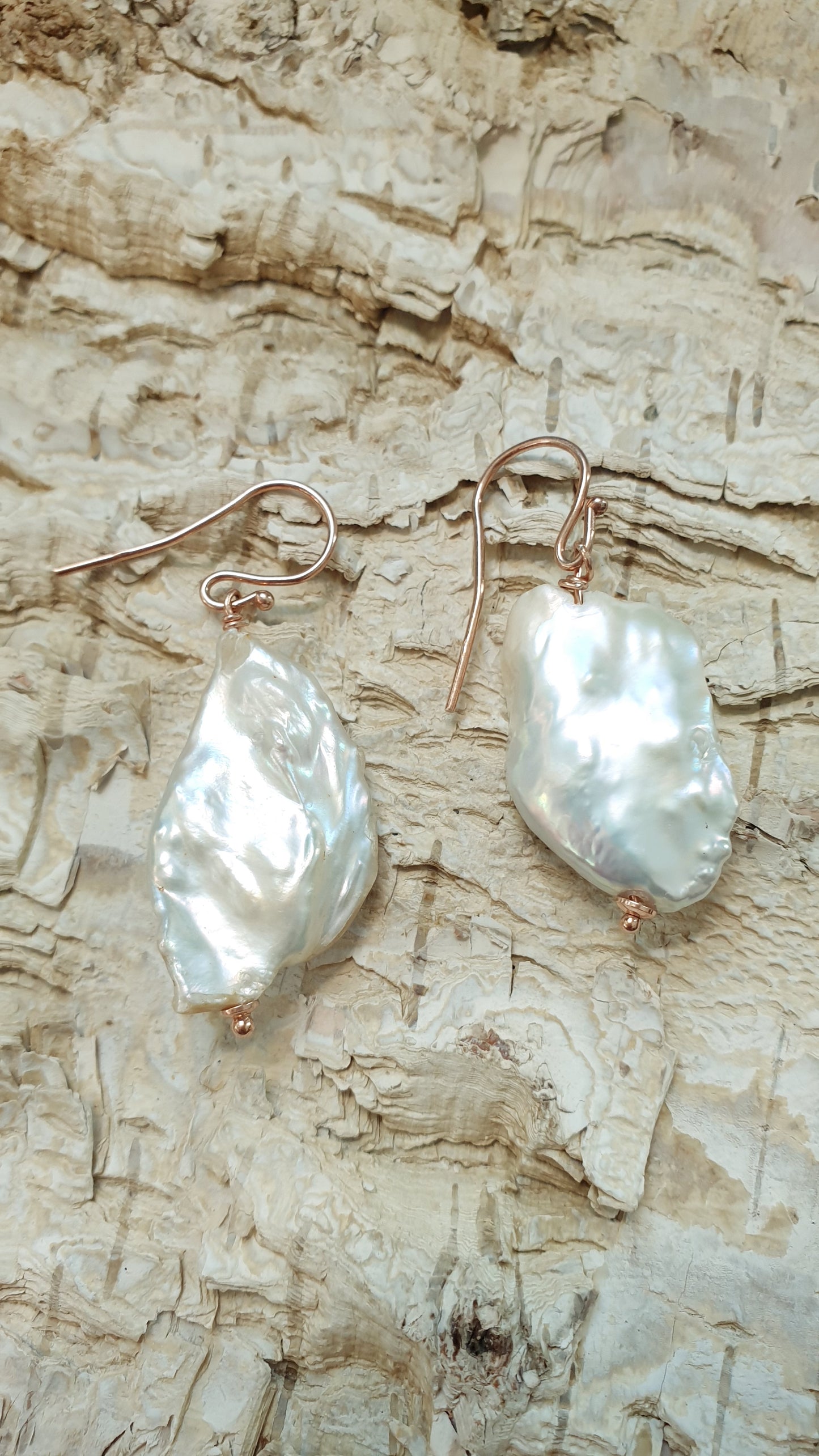 Orecchini in argento 925 rosato con perla barocca