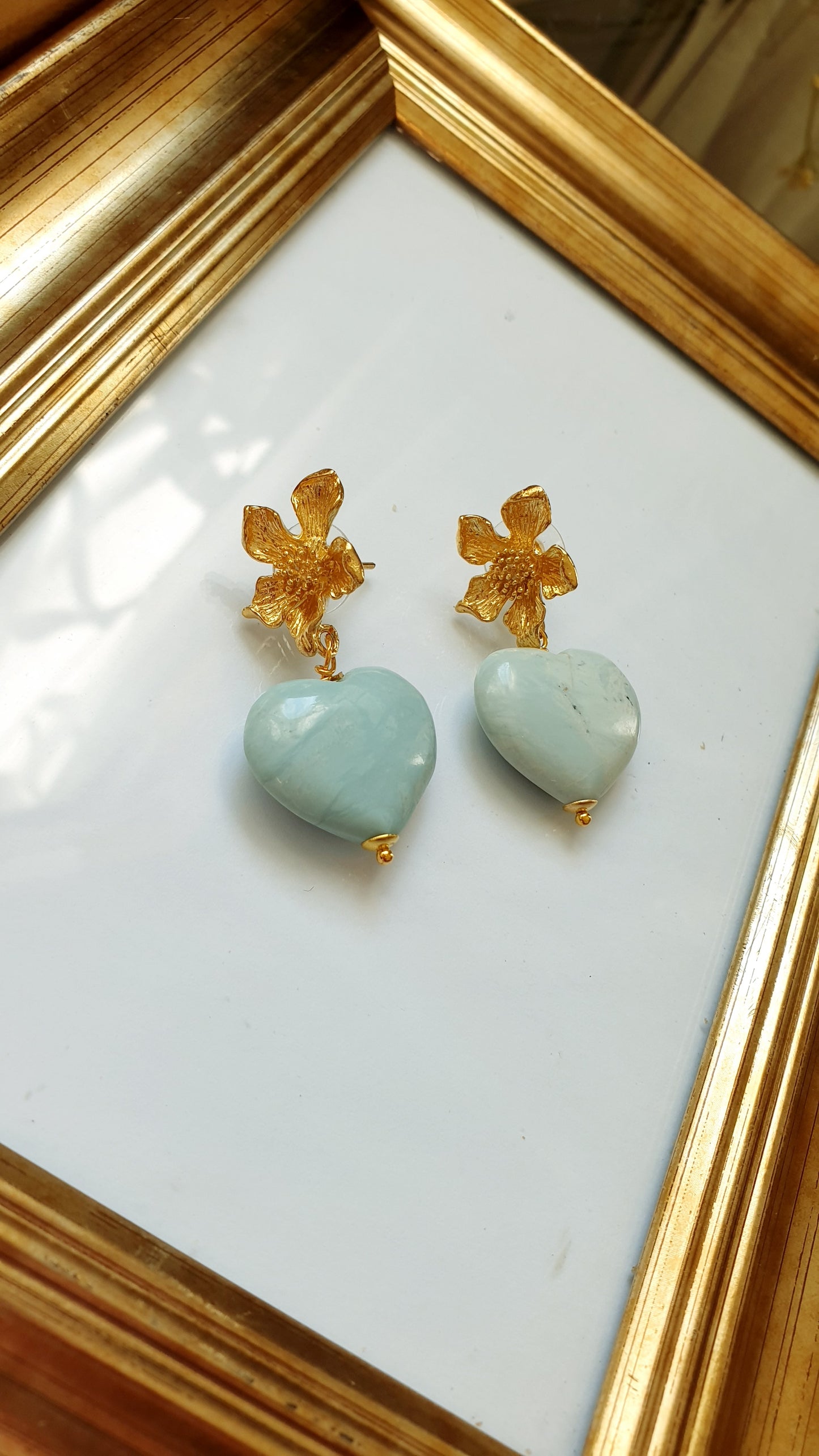 Orecchini cuore agata azzurra