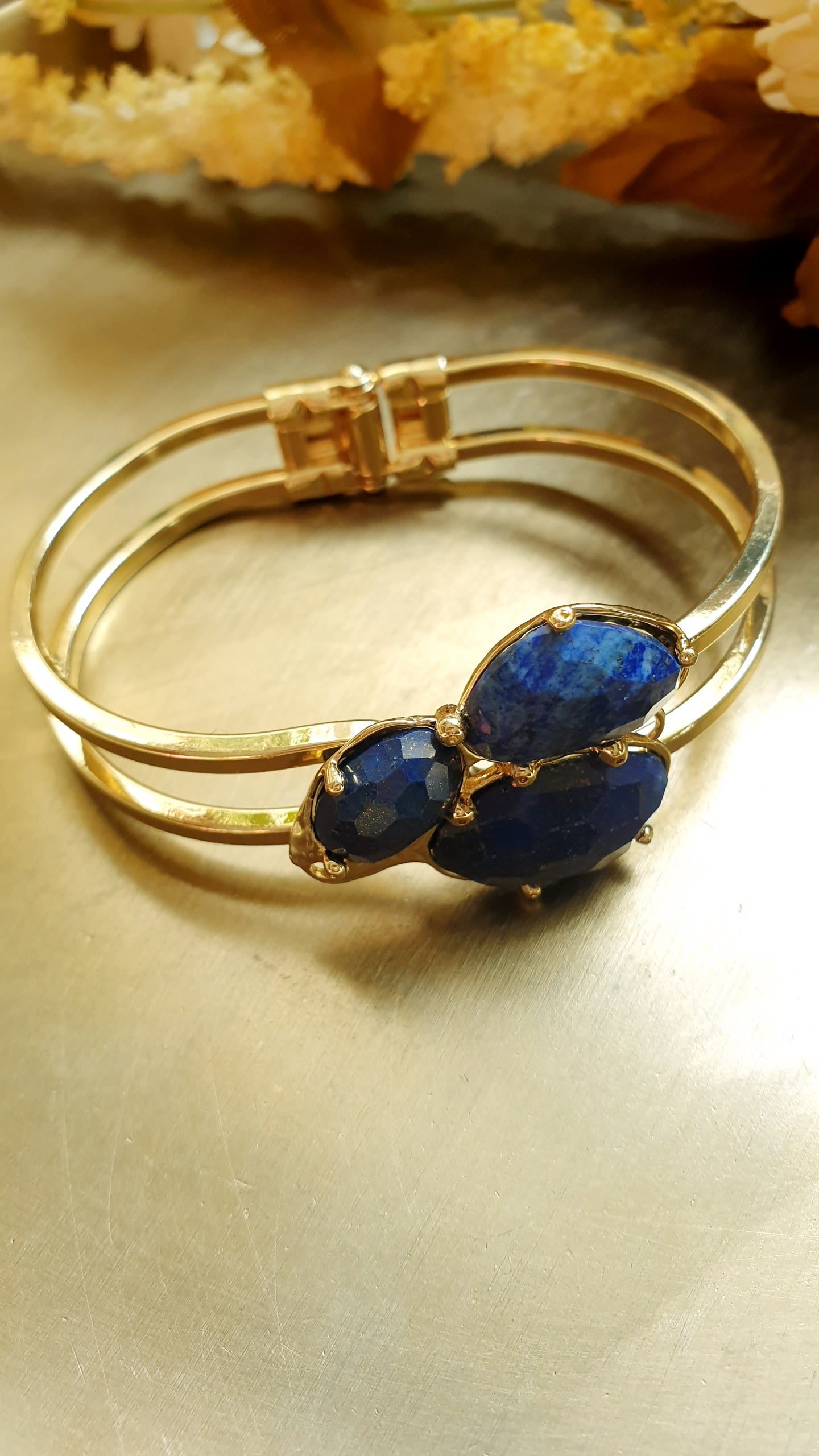 Bracciale in ottone placcato con lapislazzuli