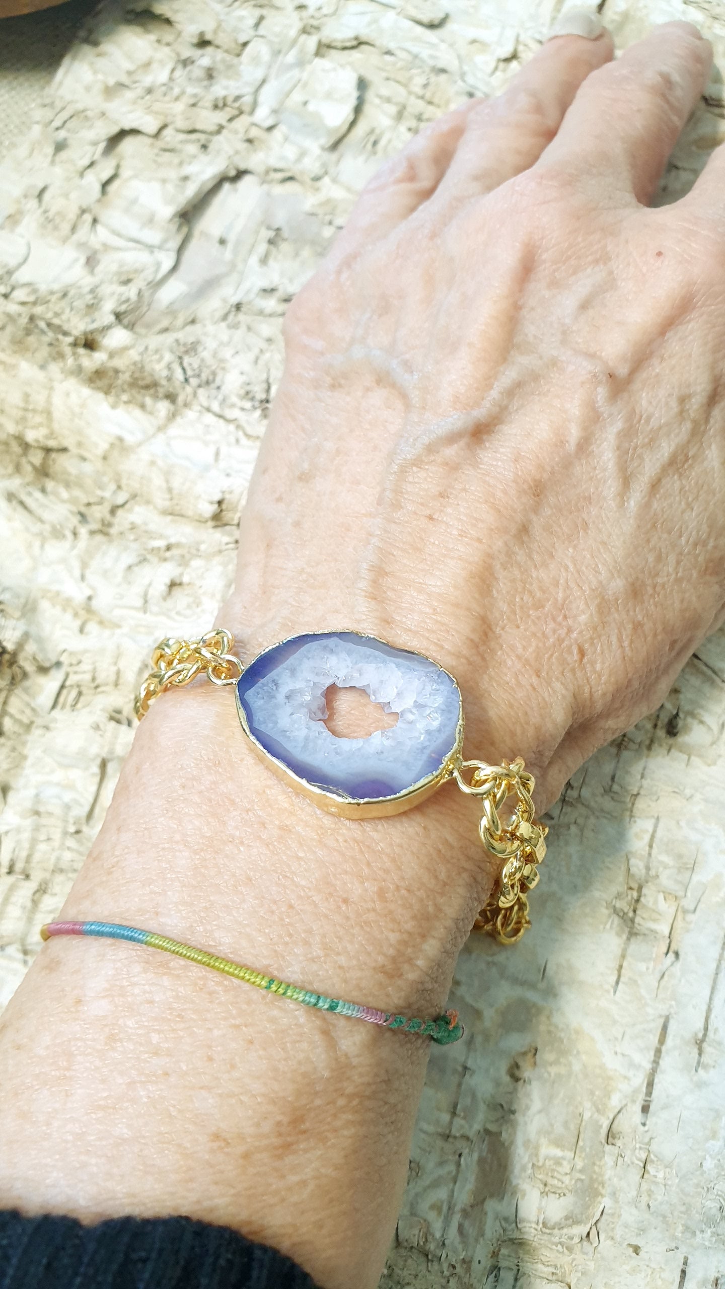 Bracciale in ottone con drusa di agata