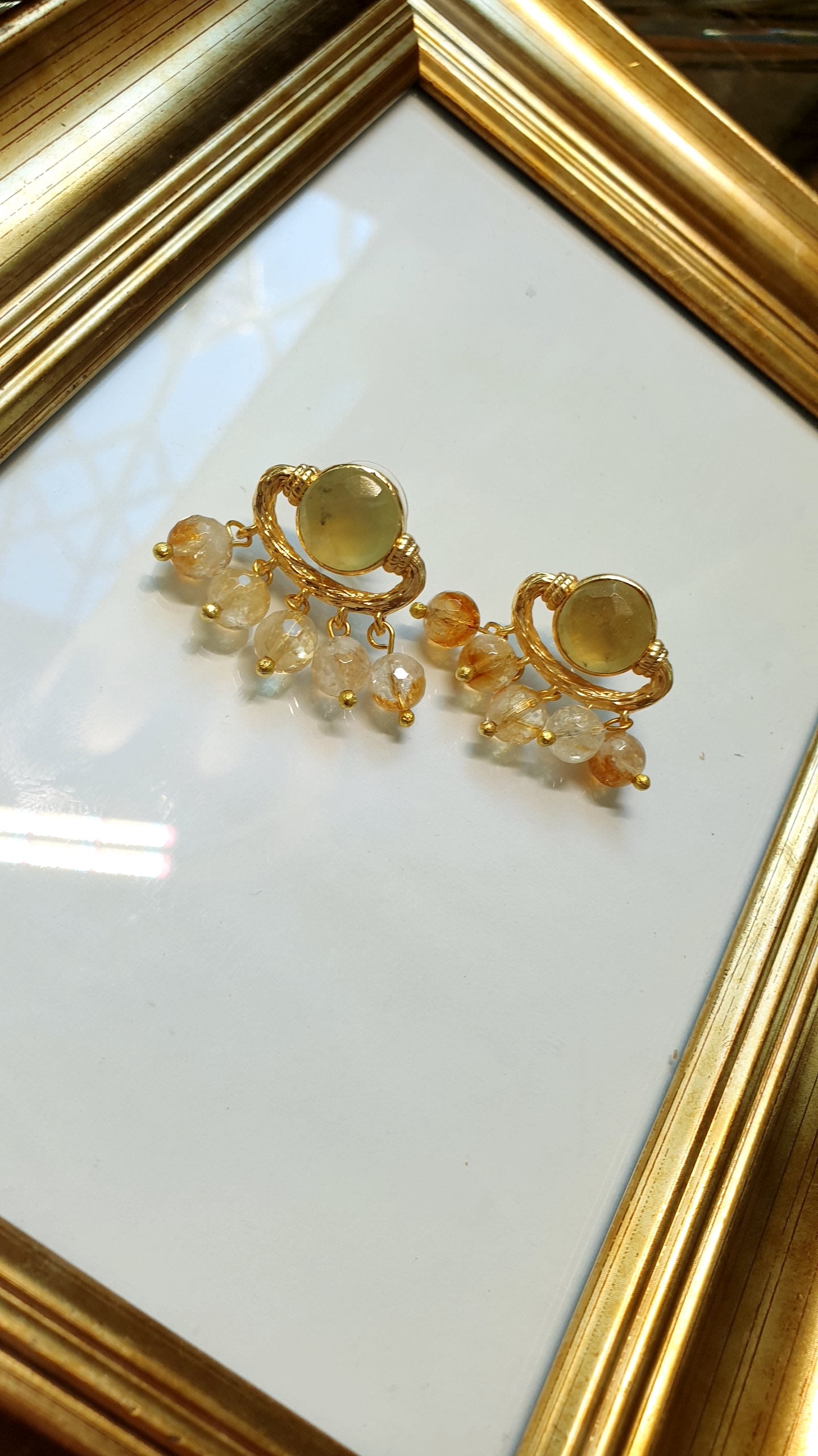 Orecchini placcati oro con pietre dure