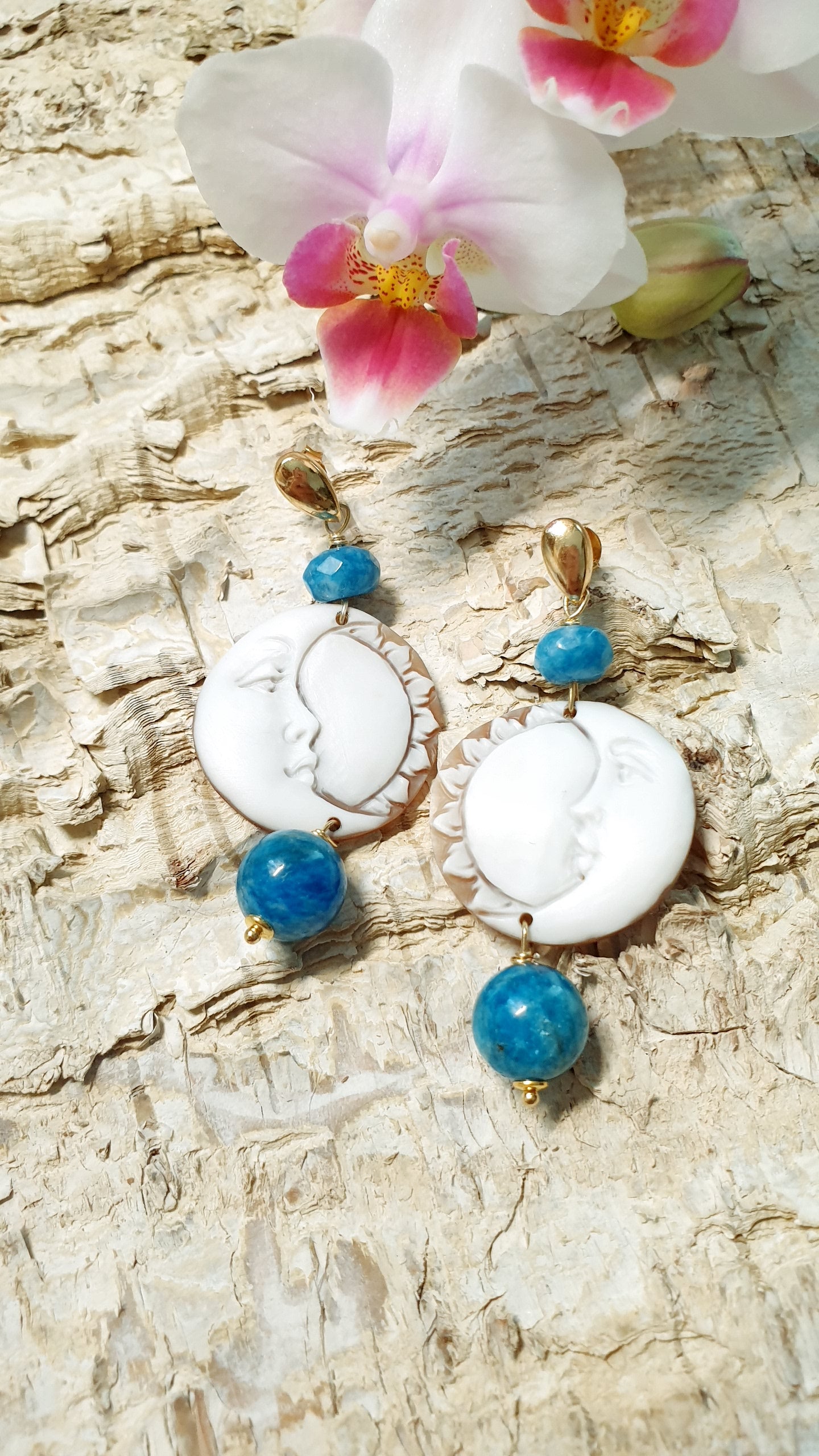 Orecchini in argento con cammei e apatite