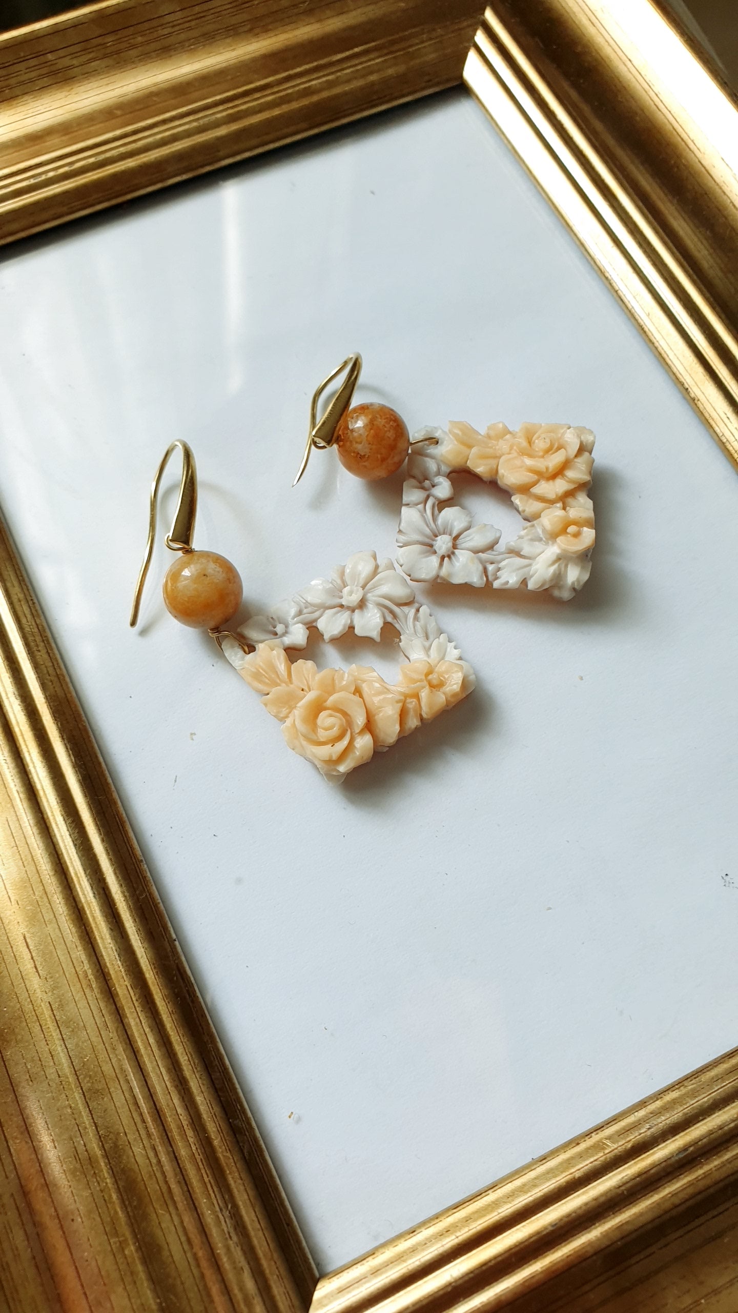 Orecchini in argento con cammei e pietre