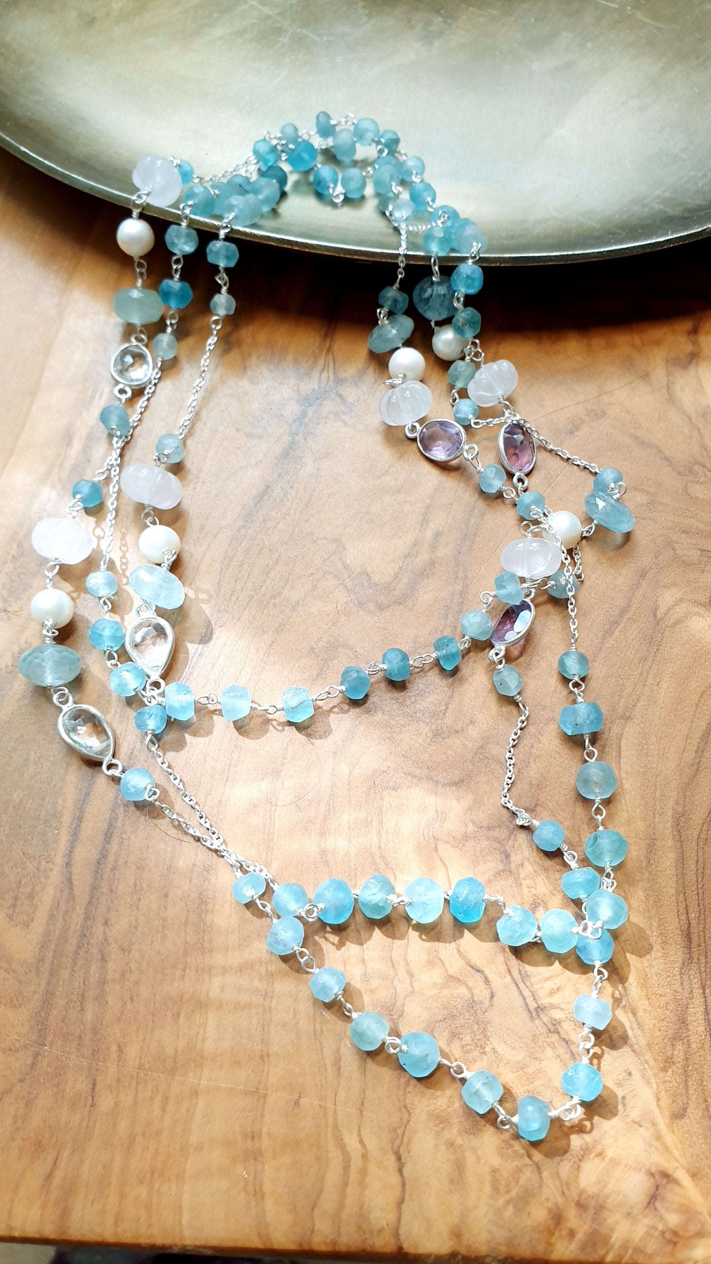 Lunga collana in argento con angelite, morganite, ametista.