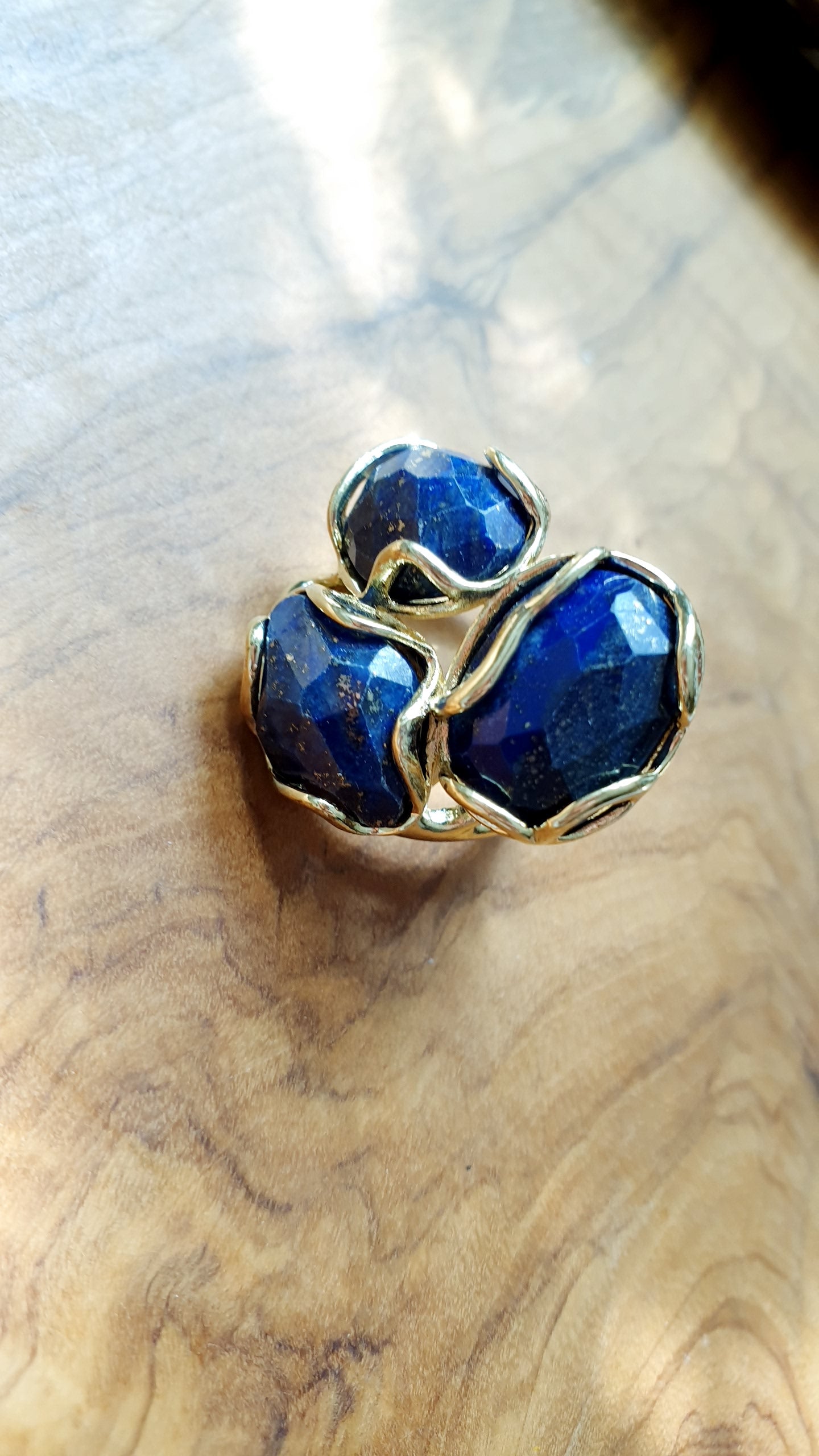 Anello regolabile in bronzo con lapislazzuli