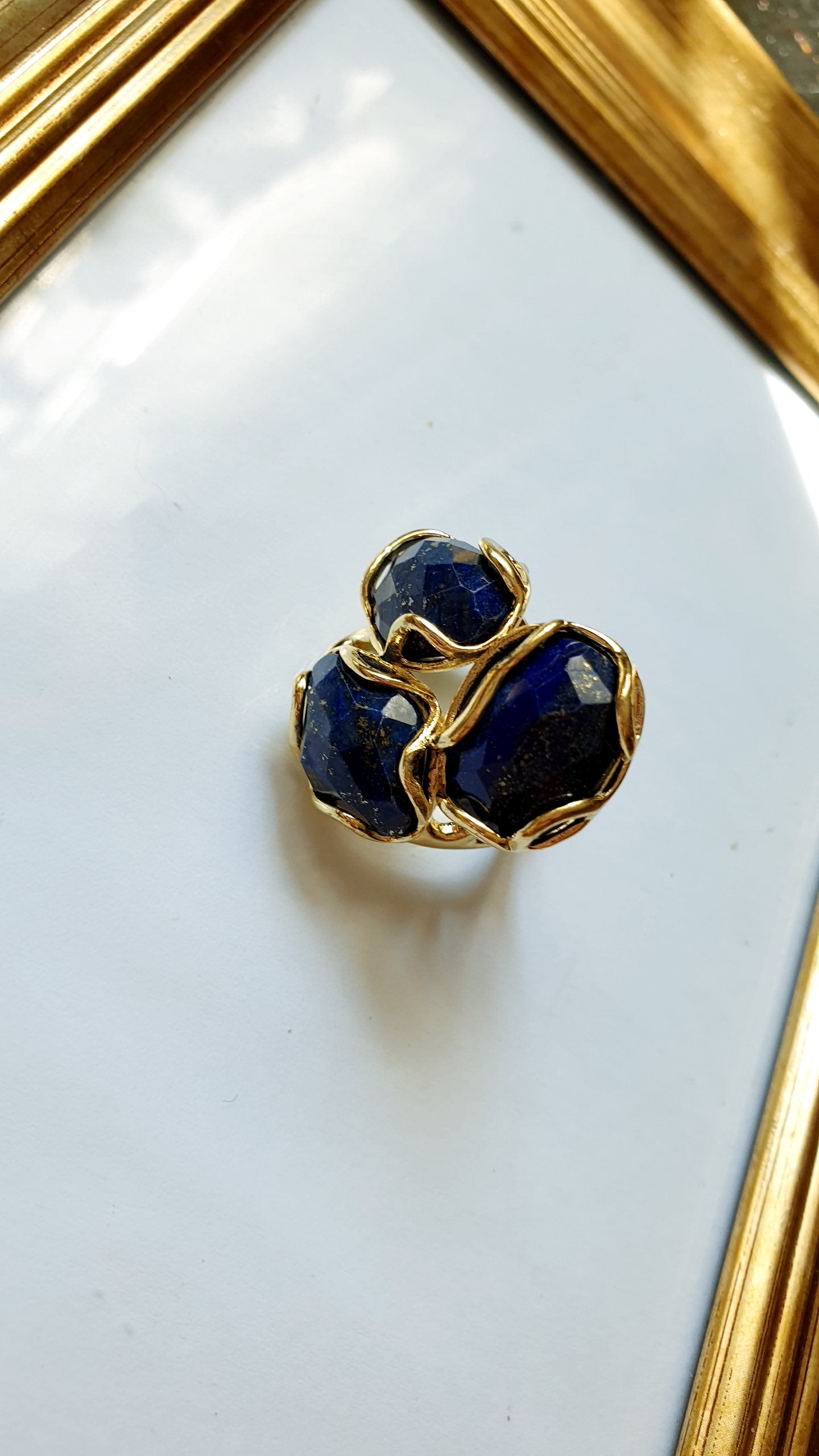Anello regolabile in bronzo con lapislazzuli