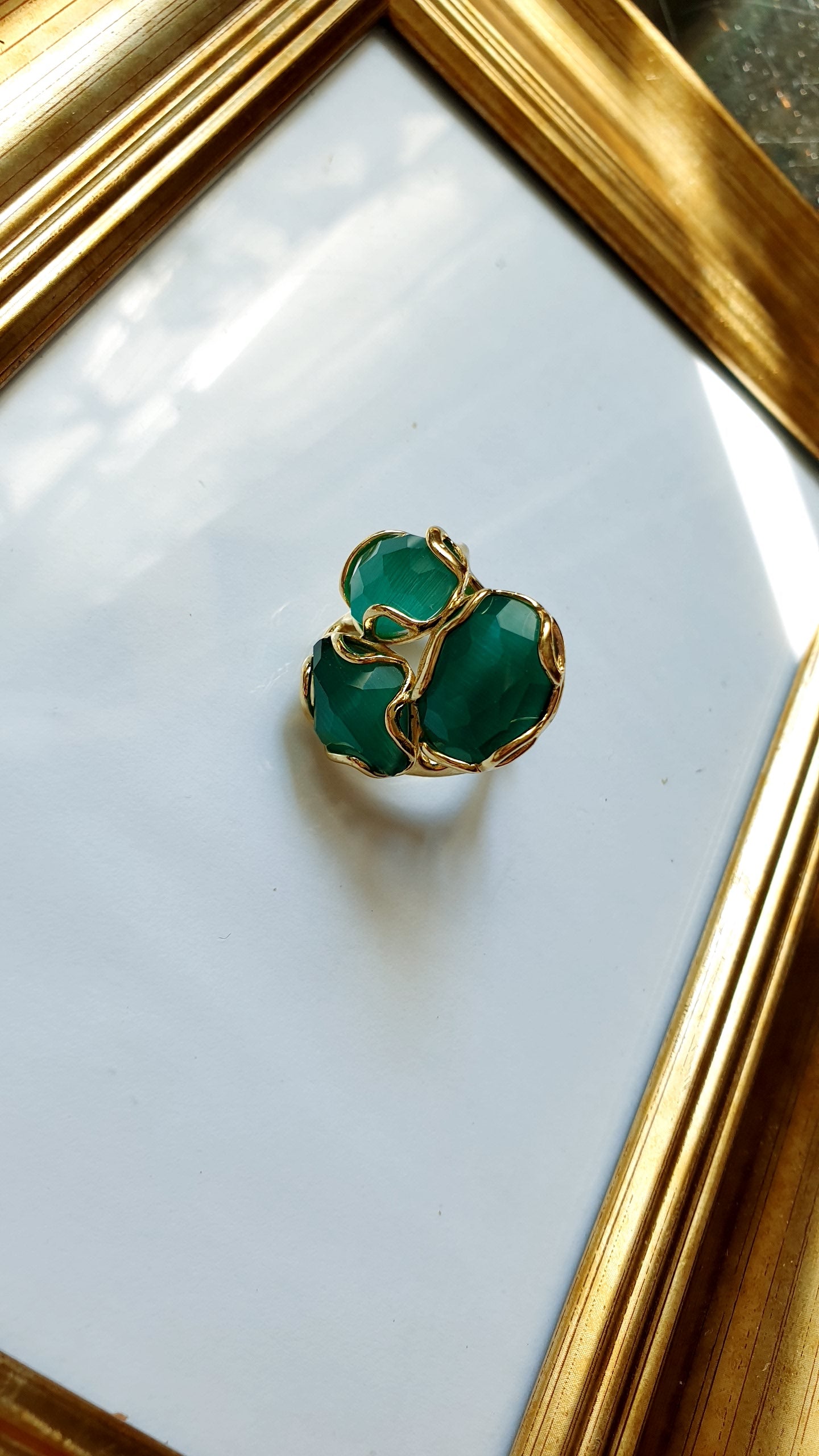 Anello regolabile in ottone con occhio di gatto