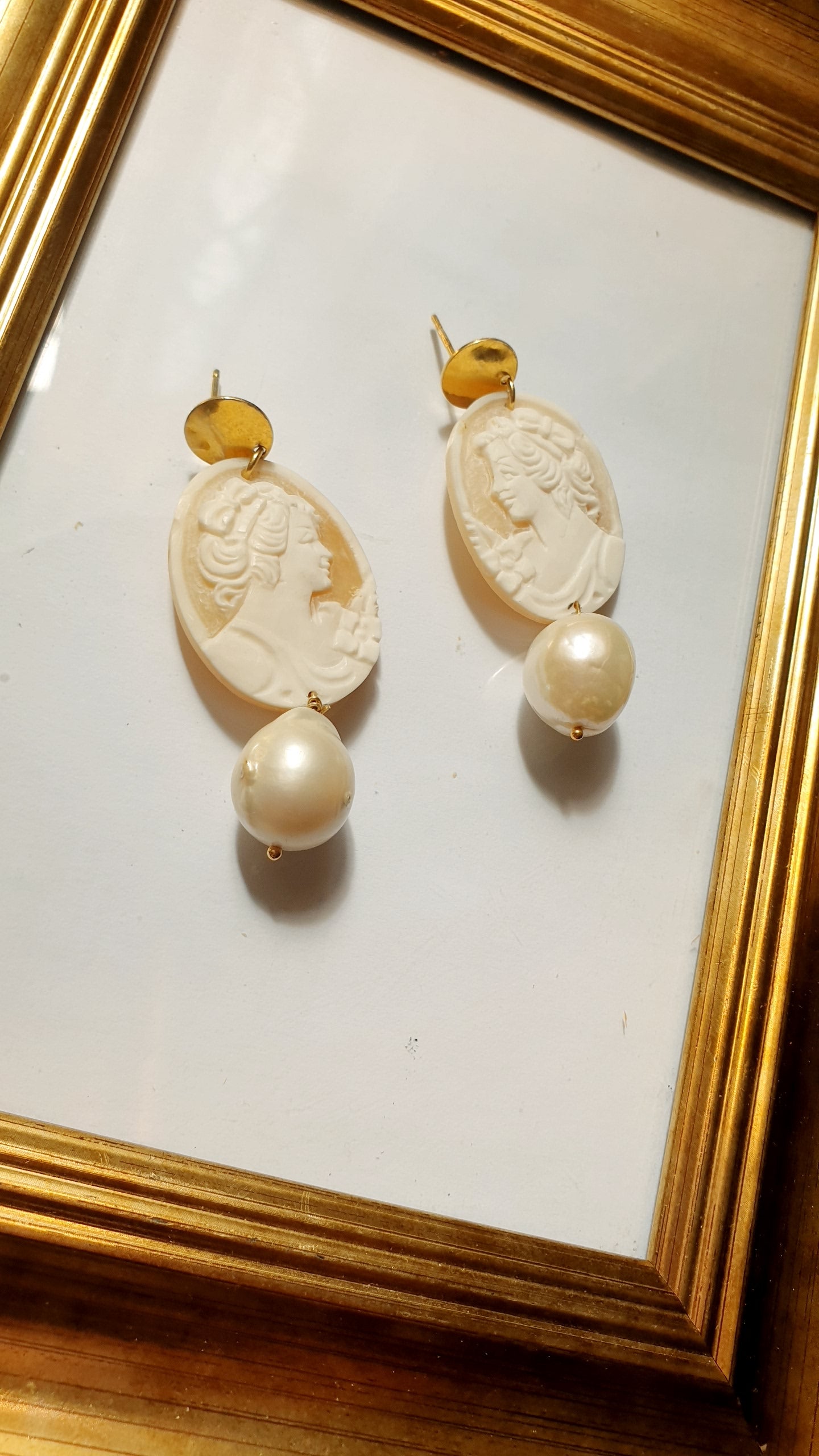 Orecchini in argento con grandi perle barocche