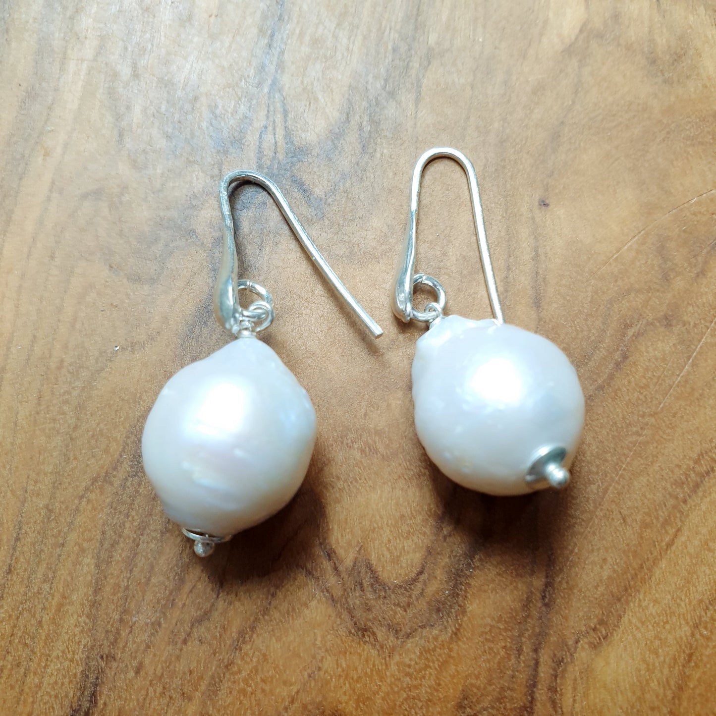 Orecchini in argento con perle barocche