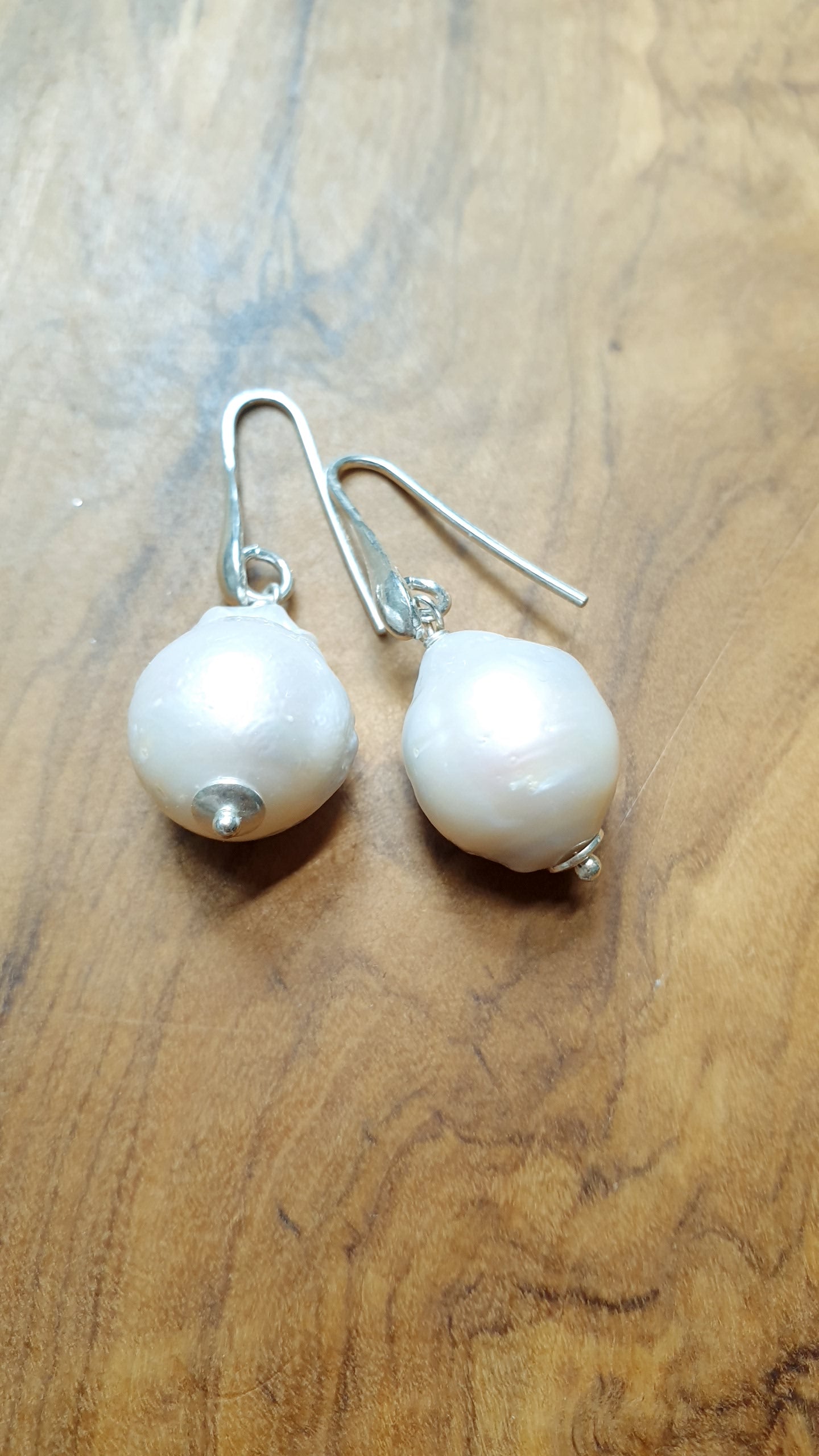 Orecchini in argento con perle barocche