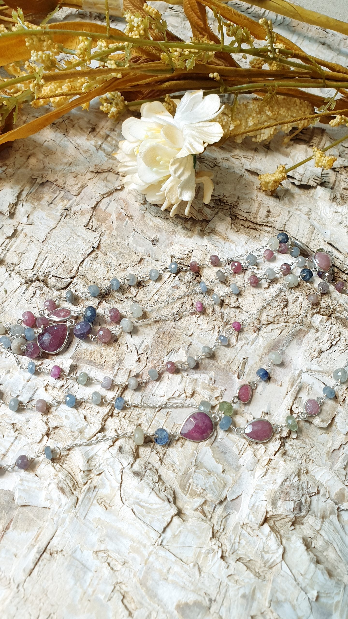 Lunga collana in argento con tormaline