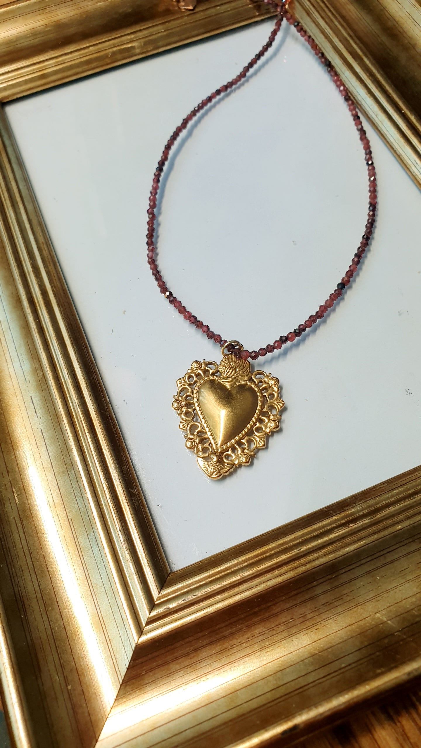 Girocollo con tormalina e cuore sacro