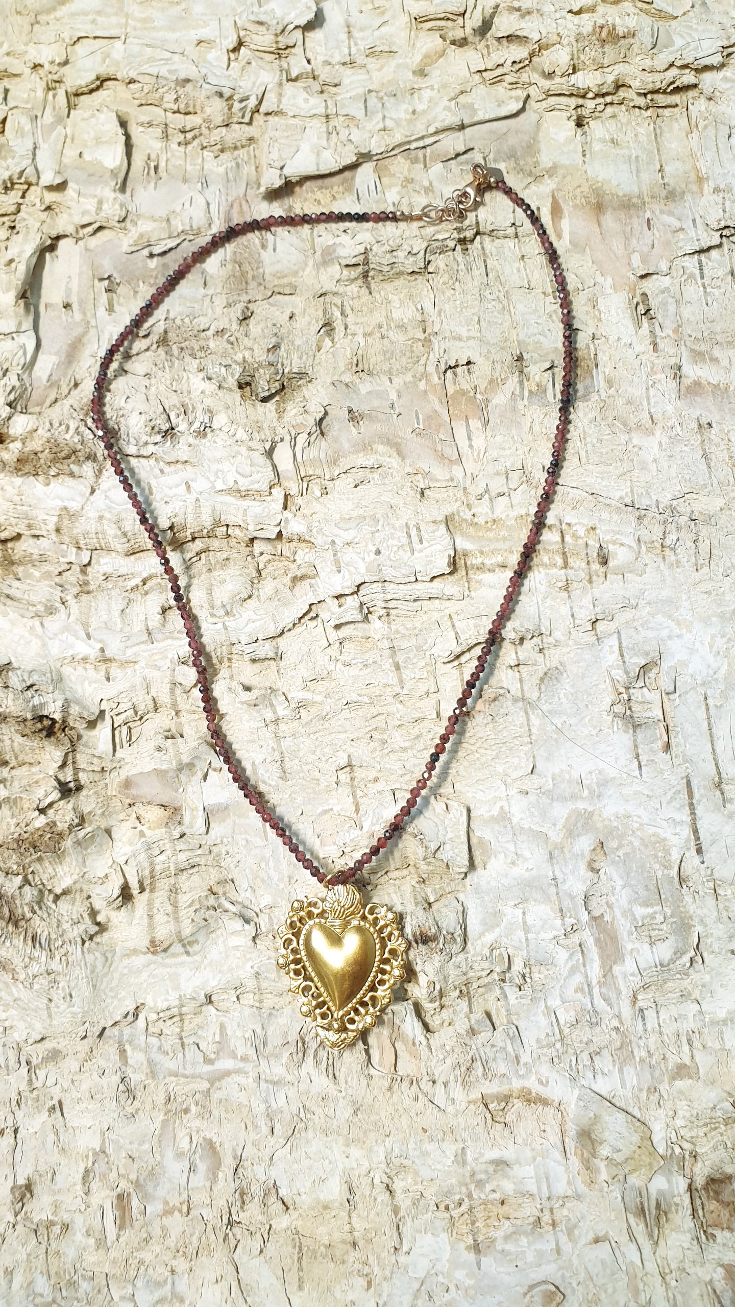 Girocollo con tormalina e cuore sacro