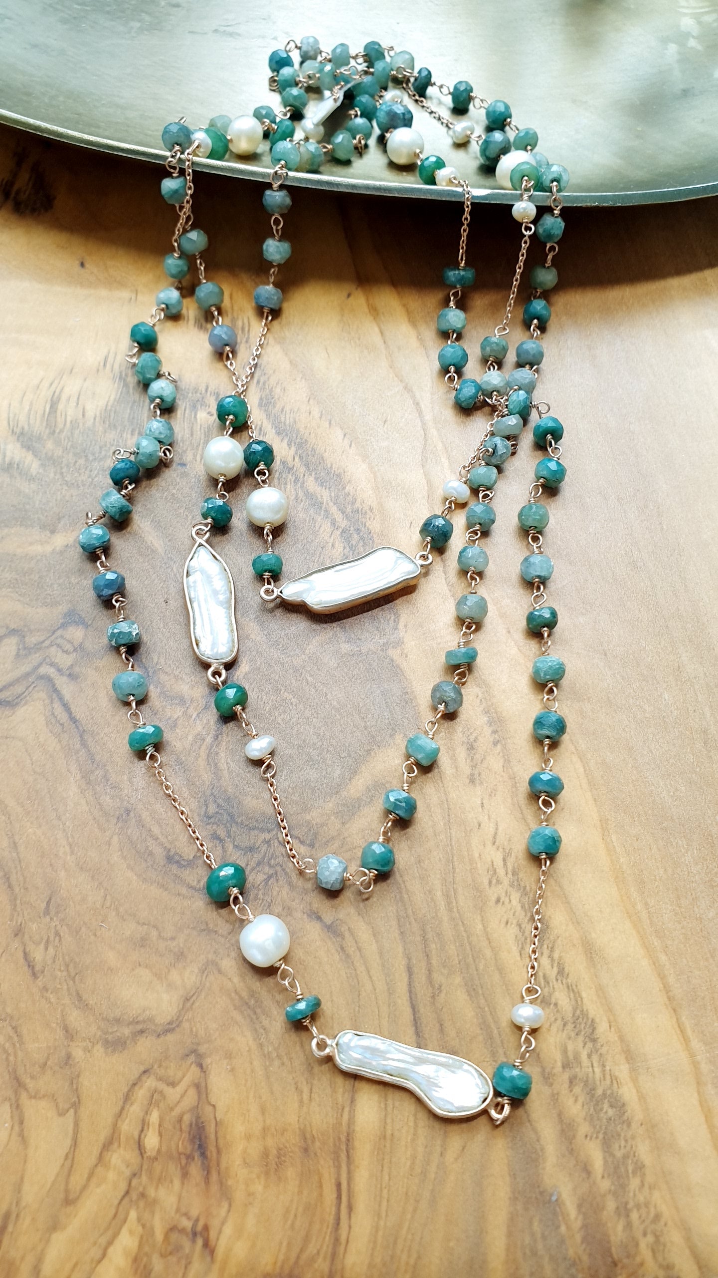 Lunga collana in argento rosato non radice di smeraldo, avventurina, madreperle