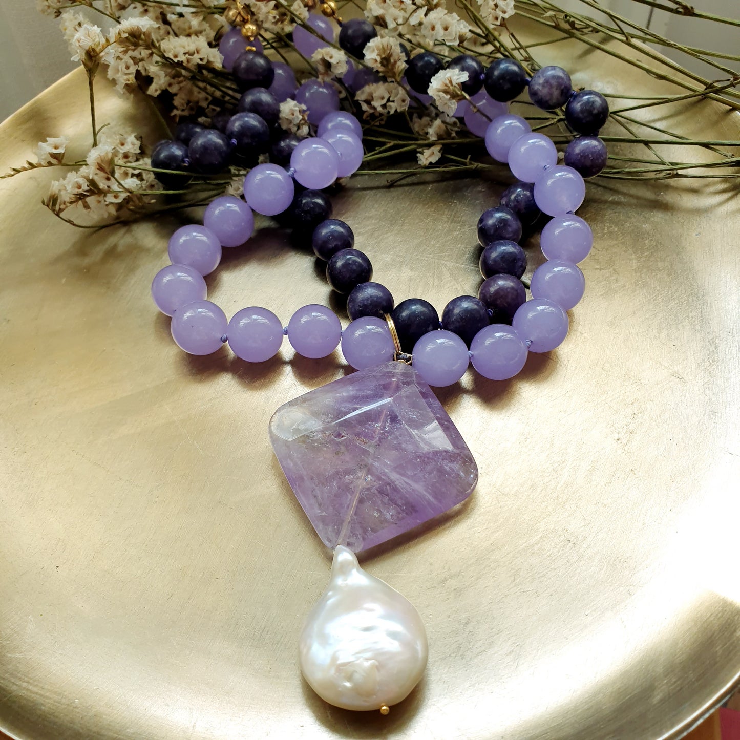Spettacolare girocollo doppio con lepidolite e giada lavanda