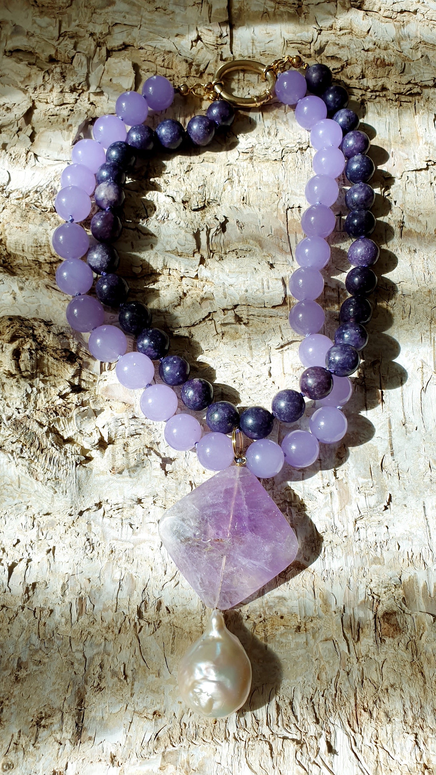 Spettacolare girocollo doppio con lepidolite e giada lavanda