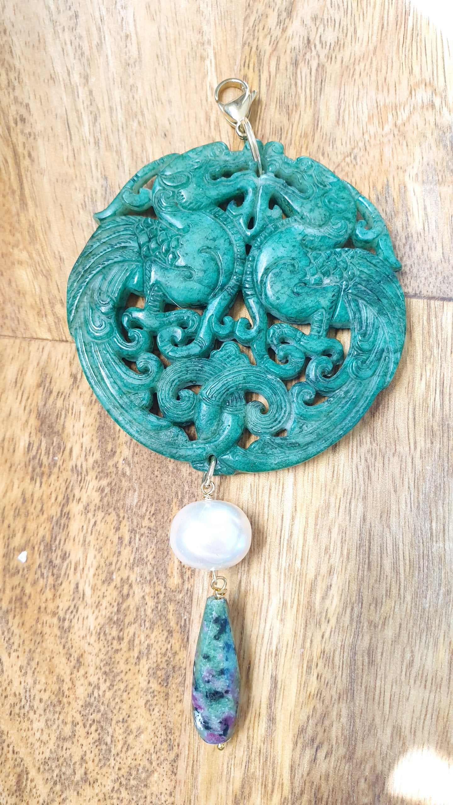Ciondolo Mala con giada e pietre dure