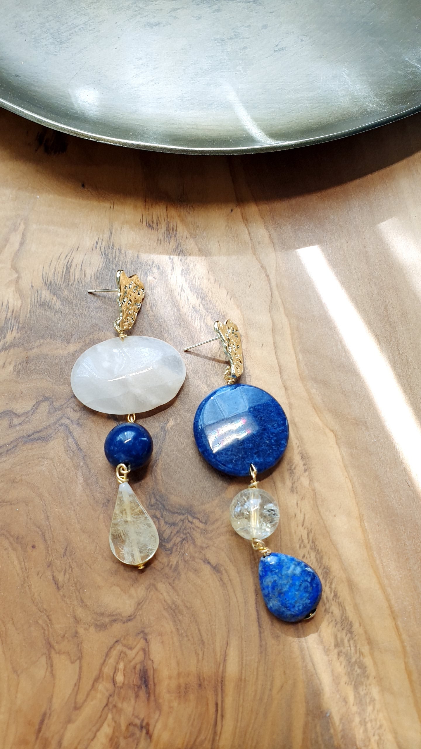 Orecchini in ottone con lapis e quarzo citrino