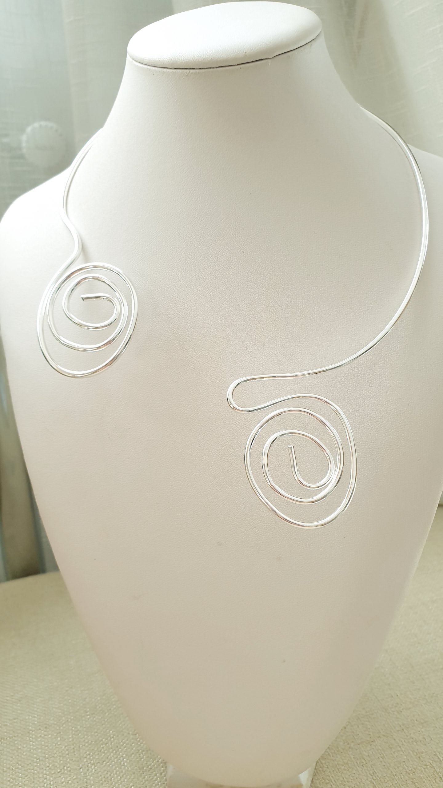 Collana in filo placcato argento