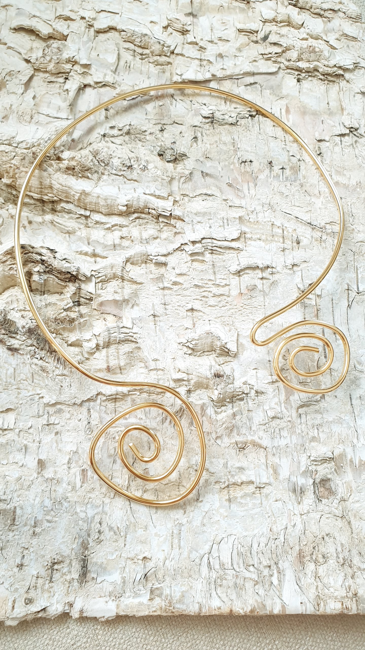 Collana in filo placcato oro