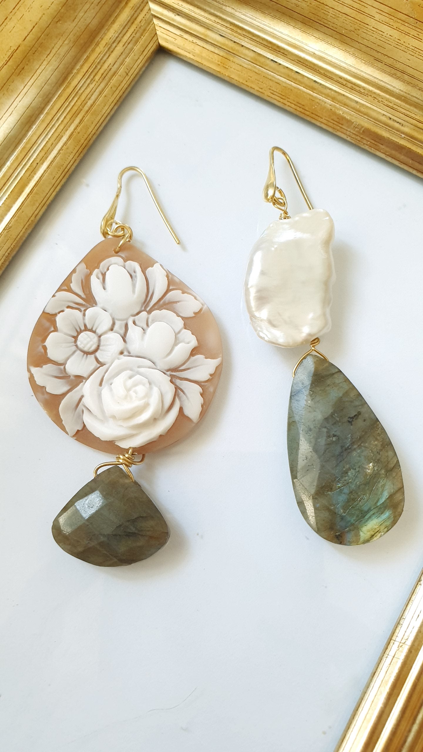 Orecchini in argento con cammeo e labradorite