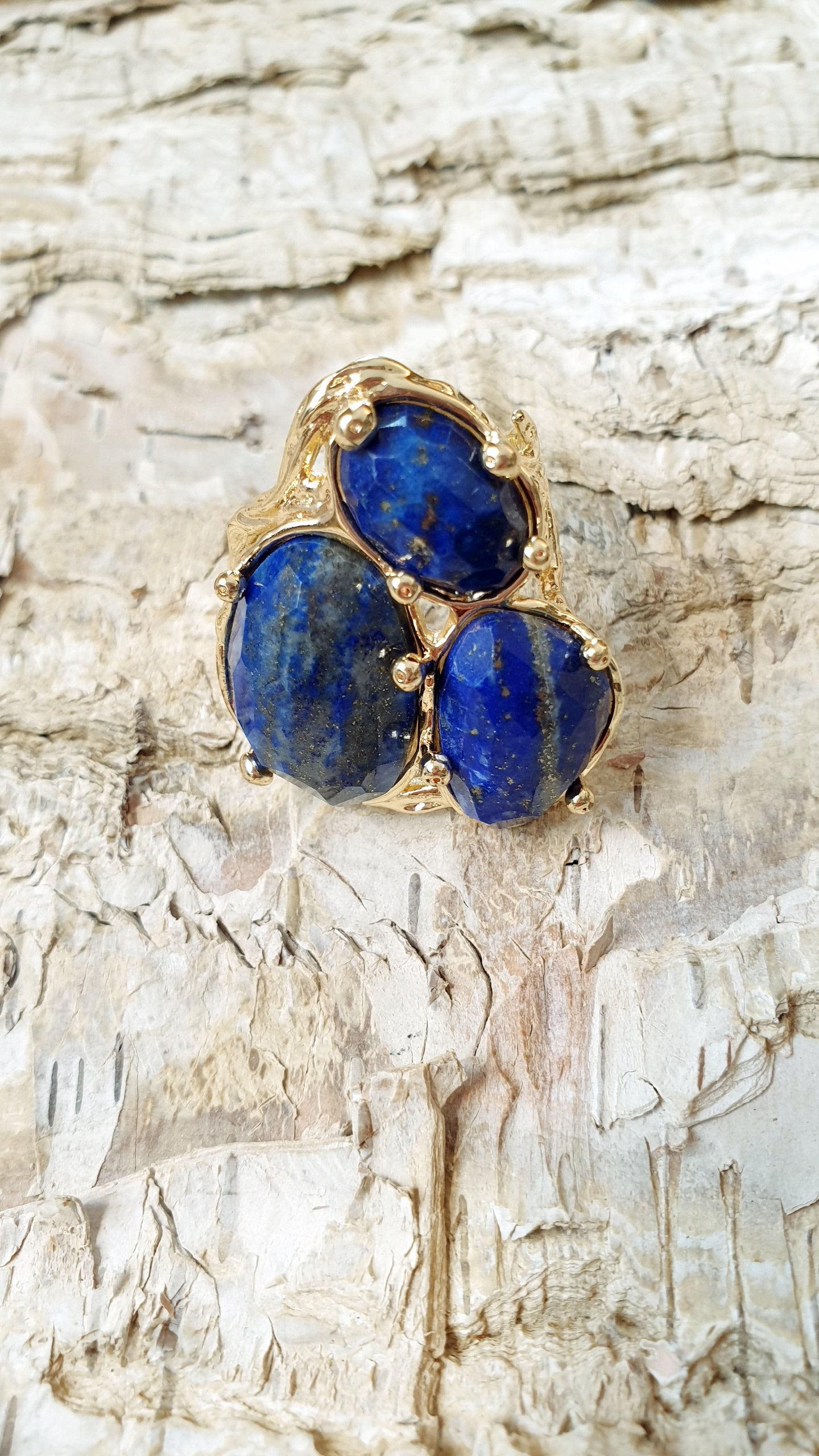 Anello regolabile in bronzo con lapislazzuli