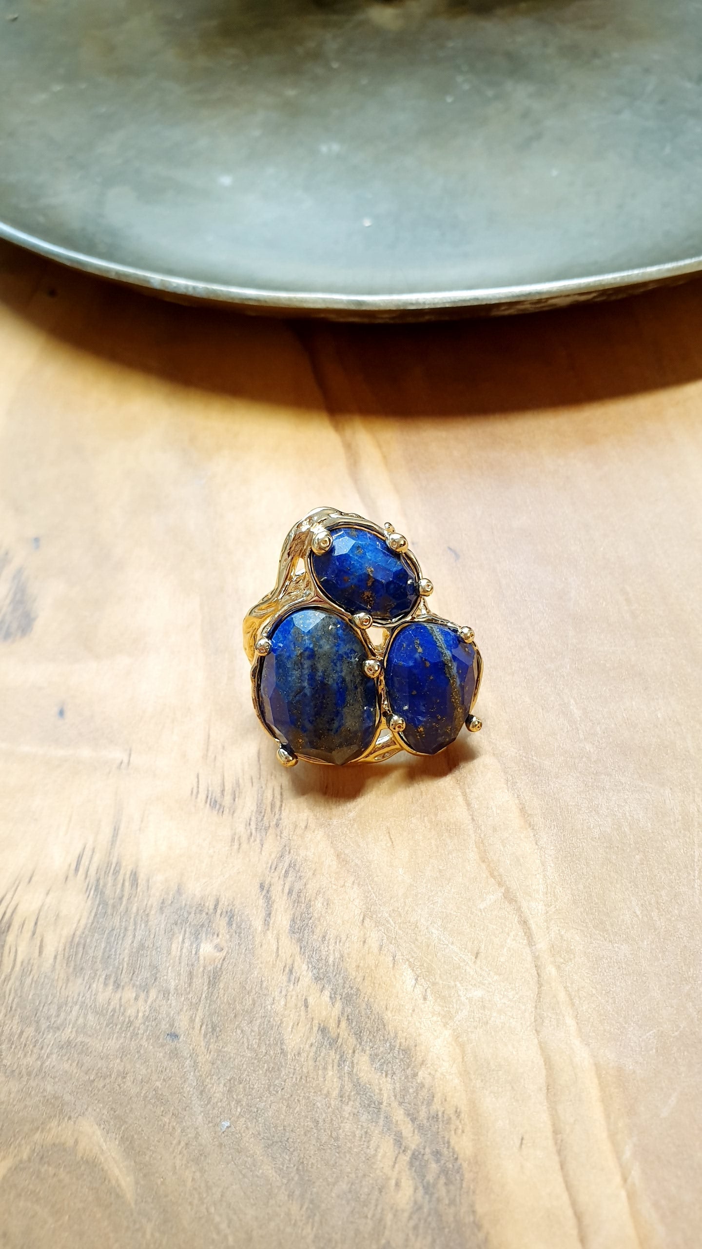 Anello regolabile in bronzo con lapislazzuli