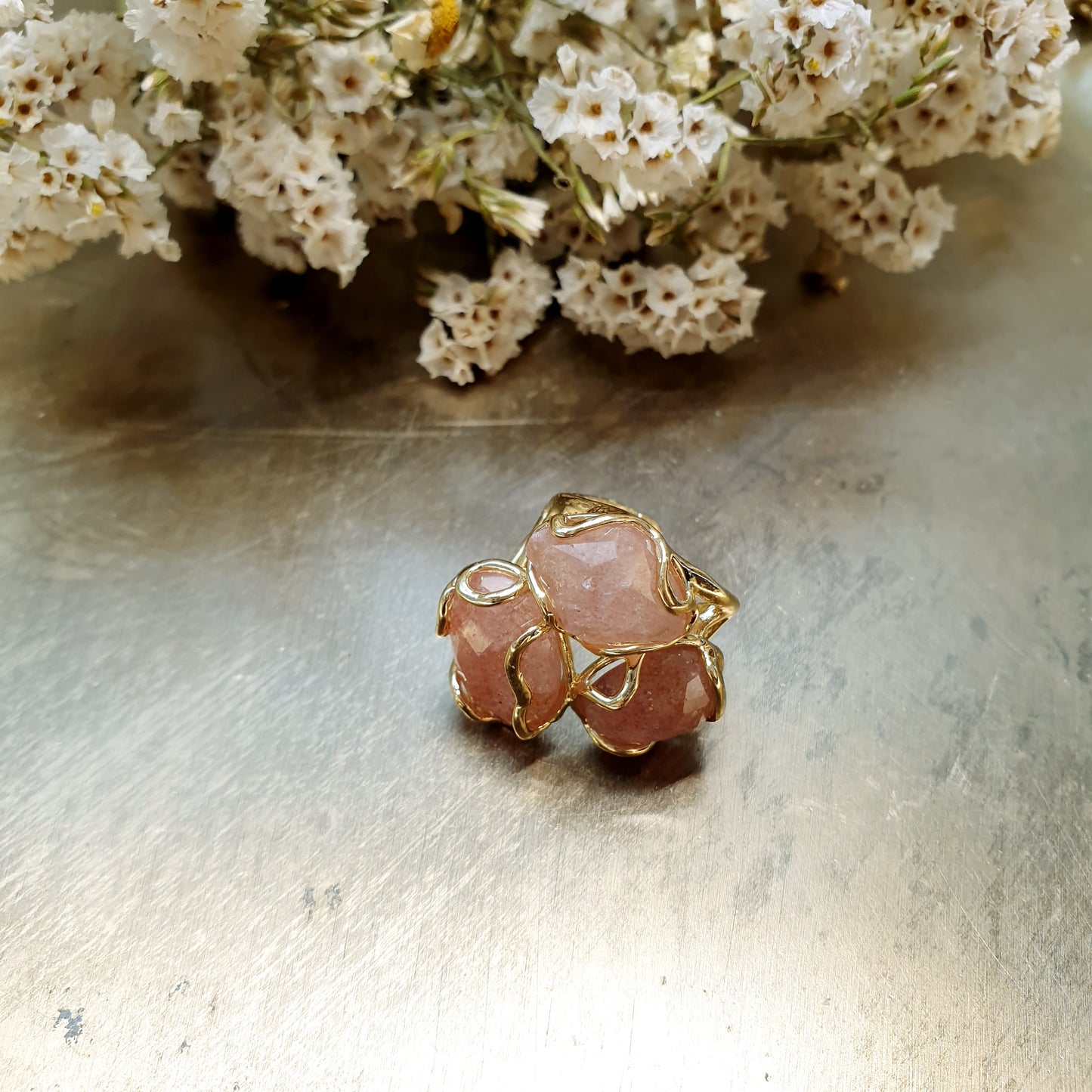 Anello in bronzo con agata fragola
