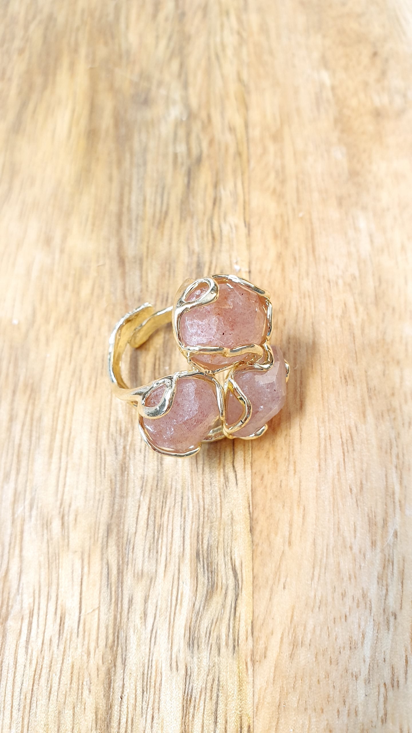 Anello in bronzo con agata fragola