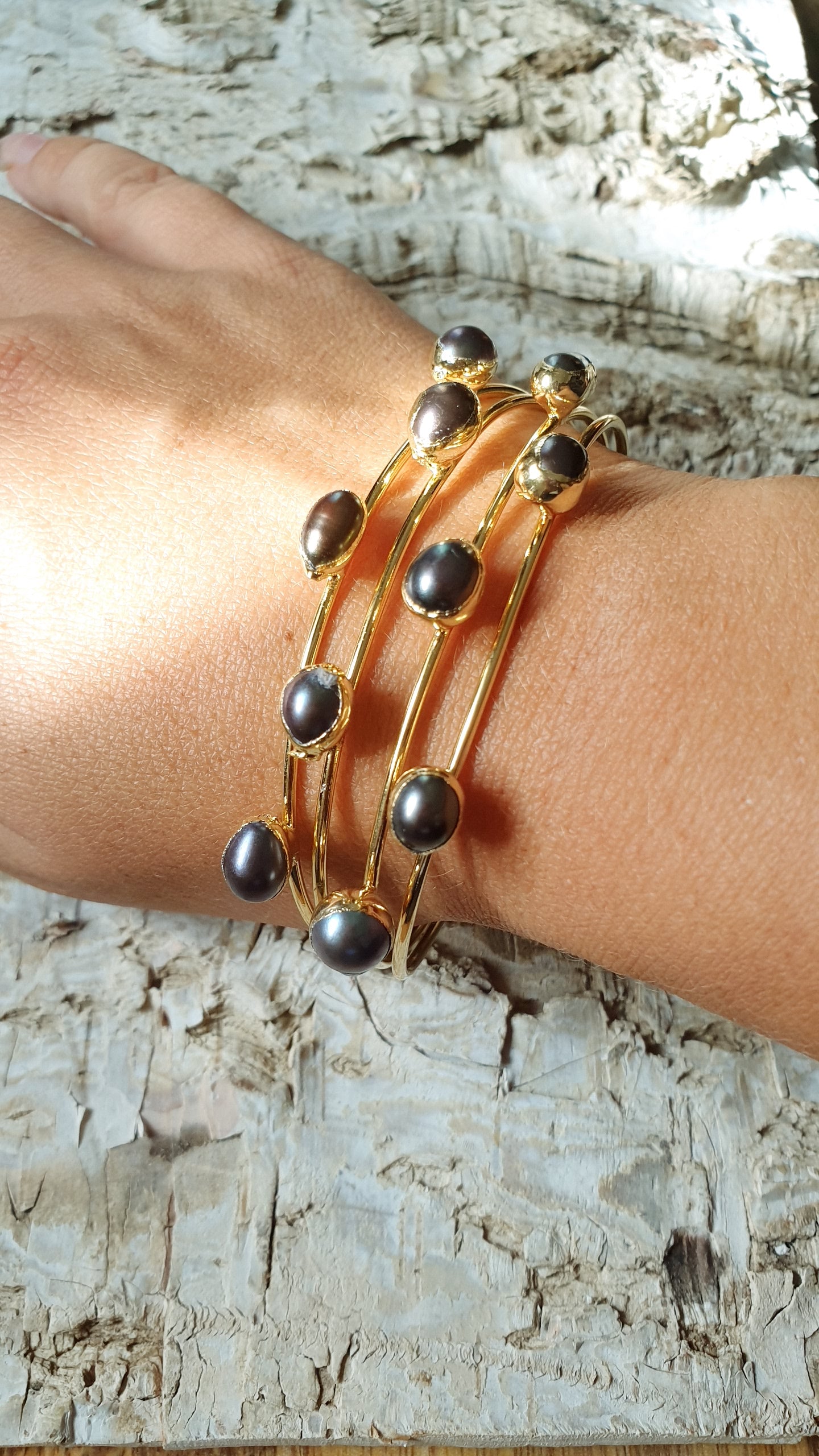 Bracciale in ottone con perle