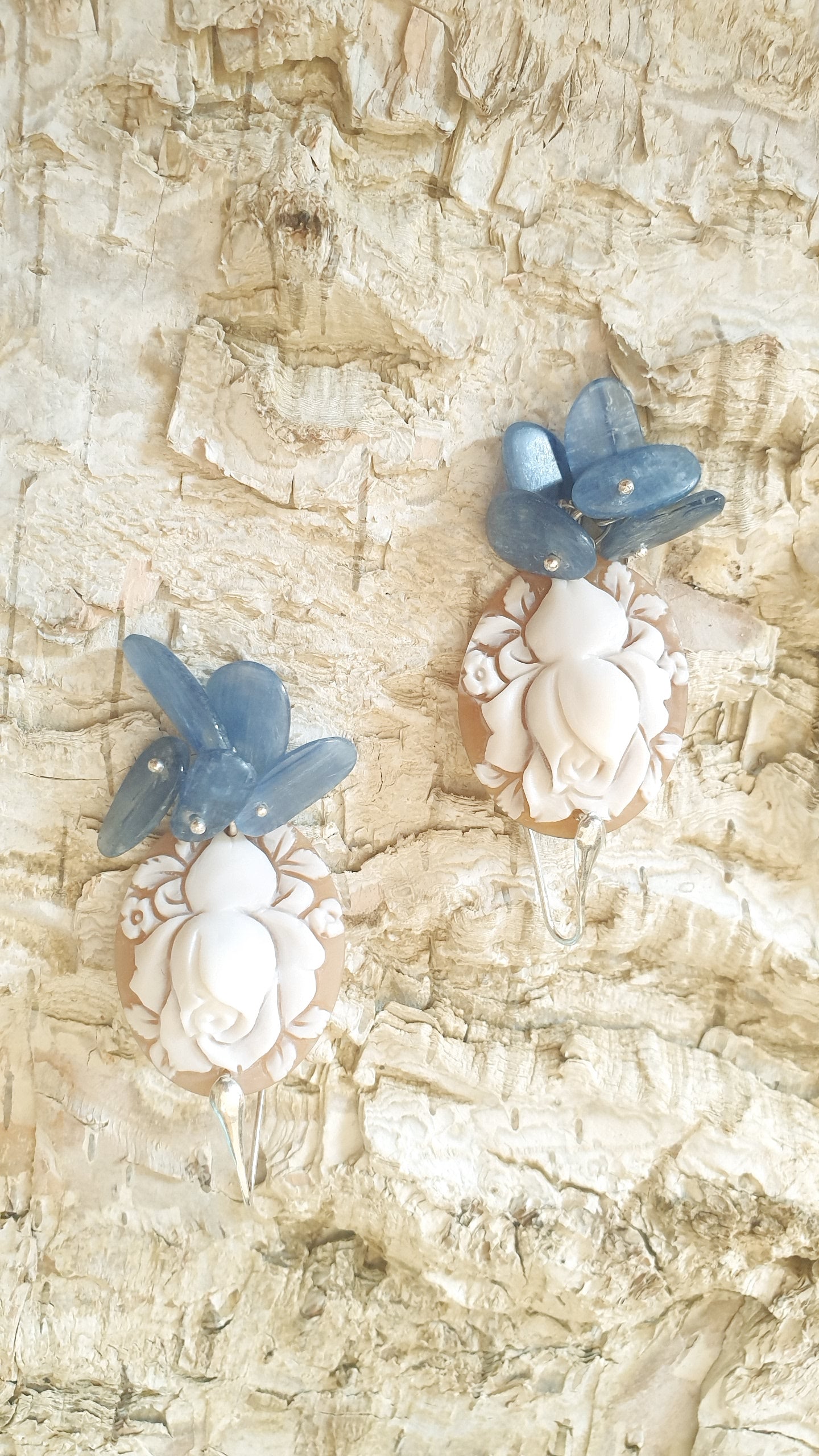 Orecchini in argento con cammei e cianite