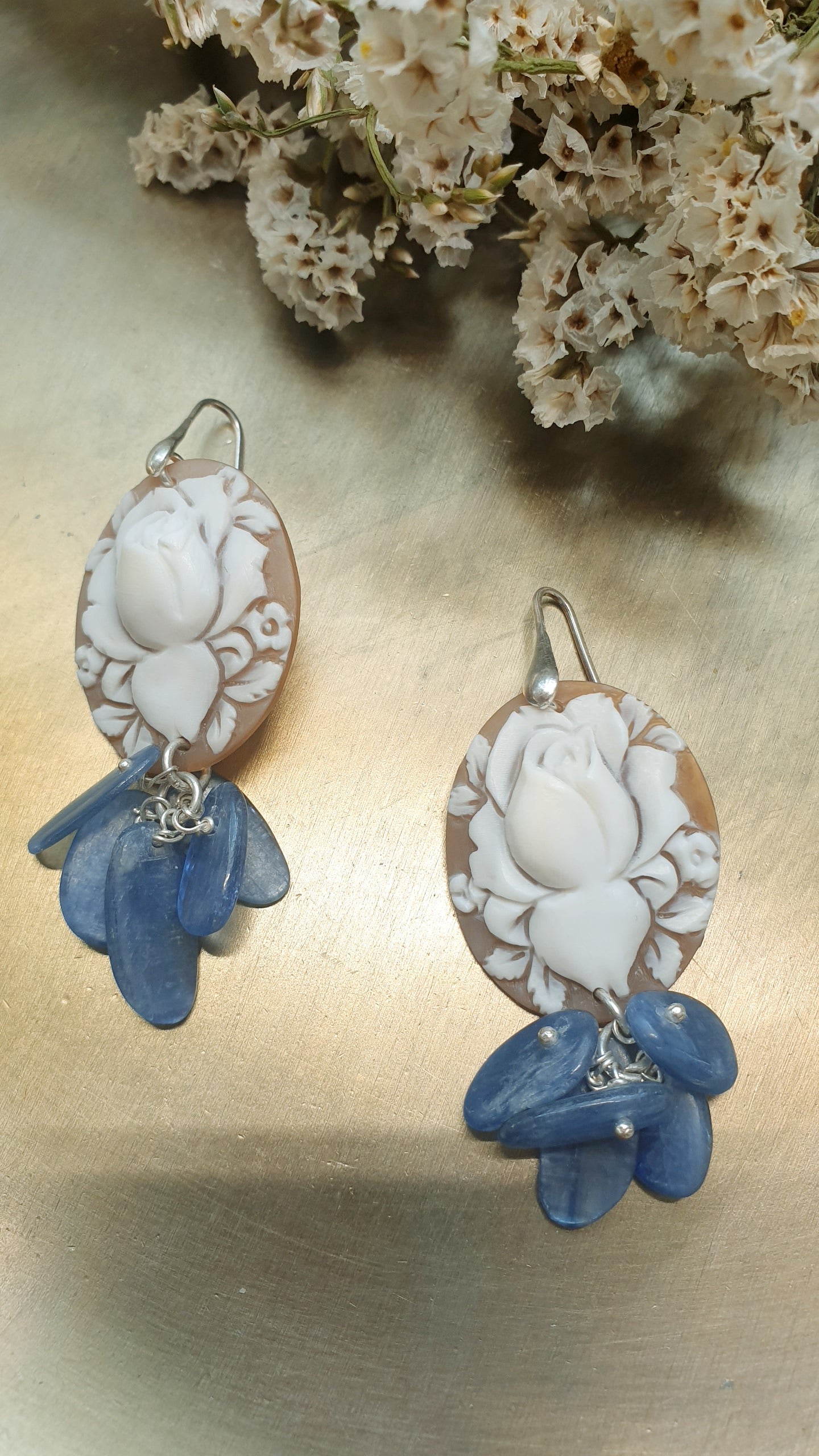 Orecchini in argento con cammei e cianite