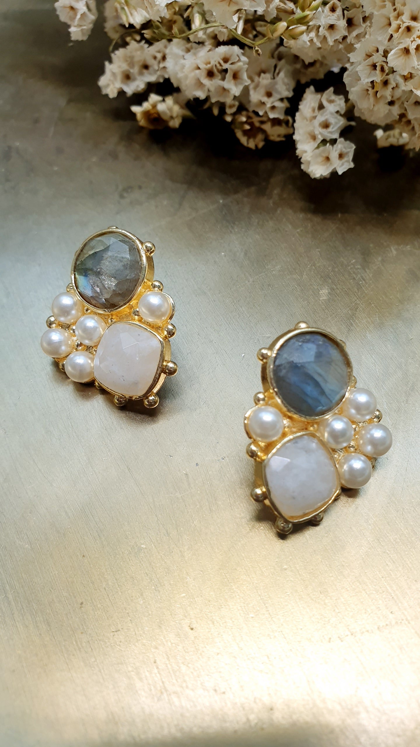 Orecchini in ottone con labradorite, quarzo citrino, perline