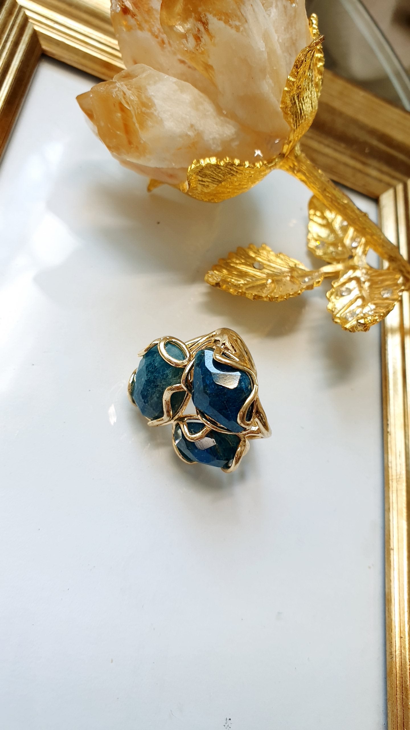 Anello in ottone con apatite