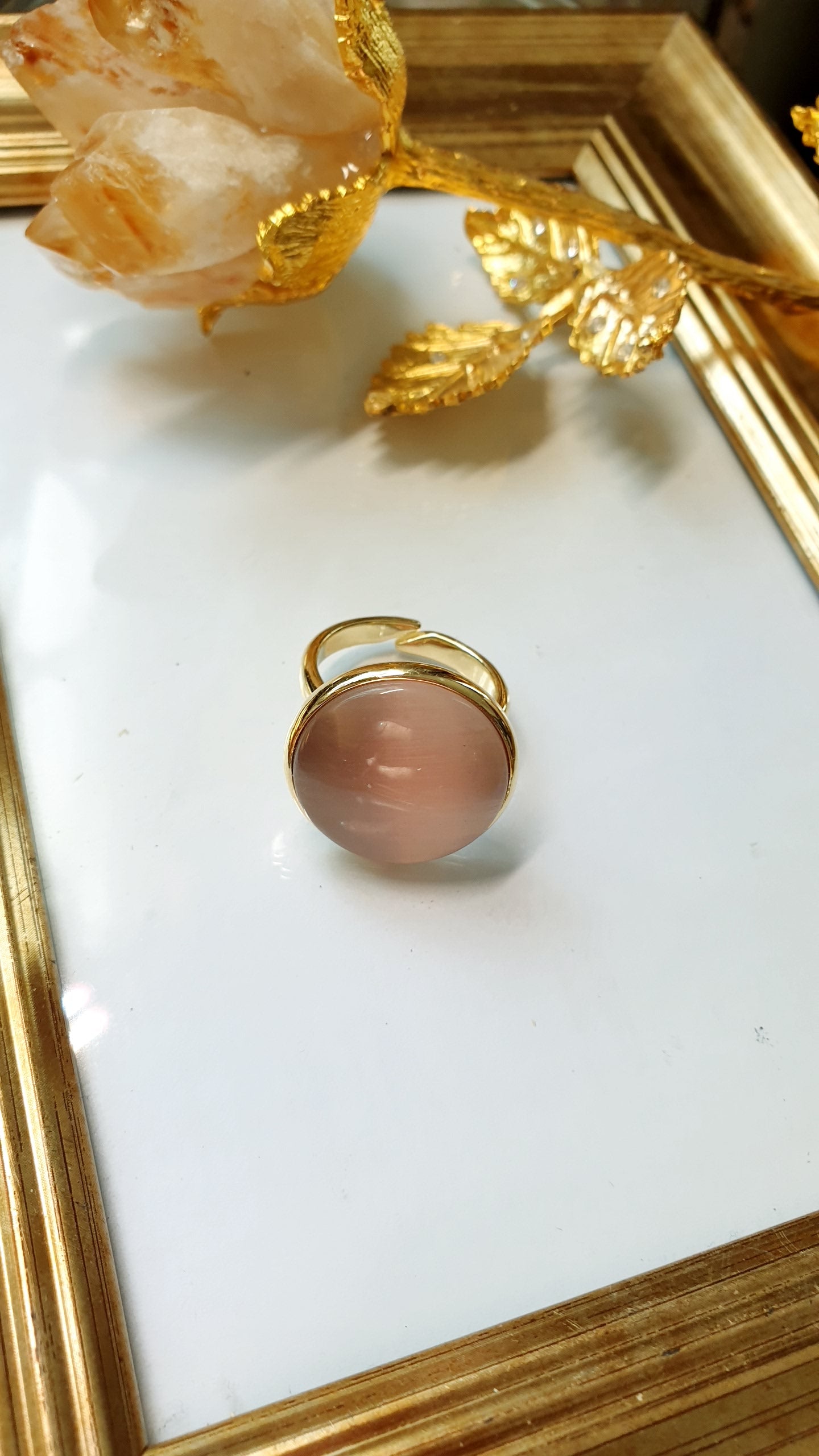 Anello in ottone con occhio di gatto