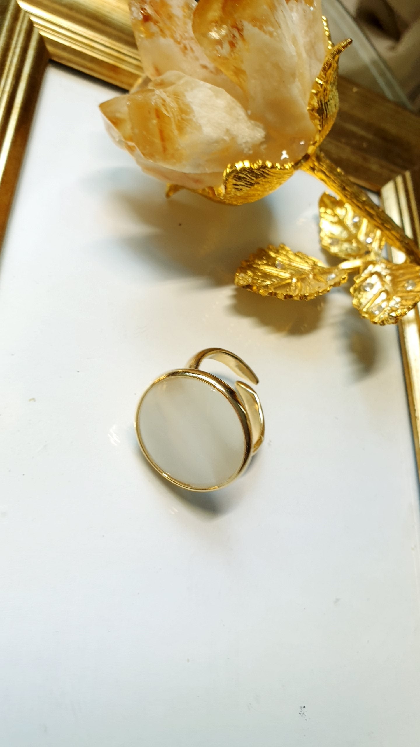 Anello in ottone con occhio di gatto