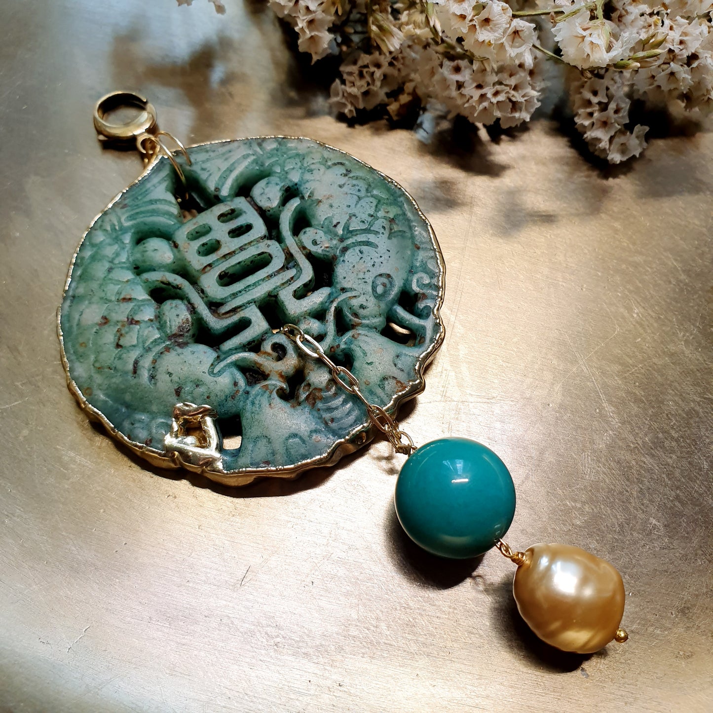 Ciondolo mala con giada, crisoprasio, perla di Maiorca