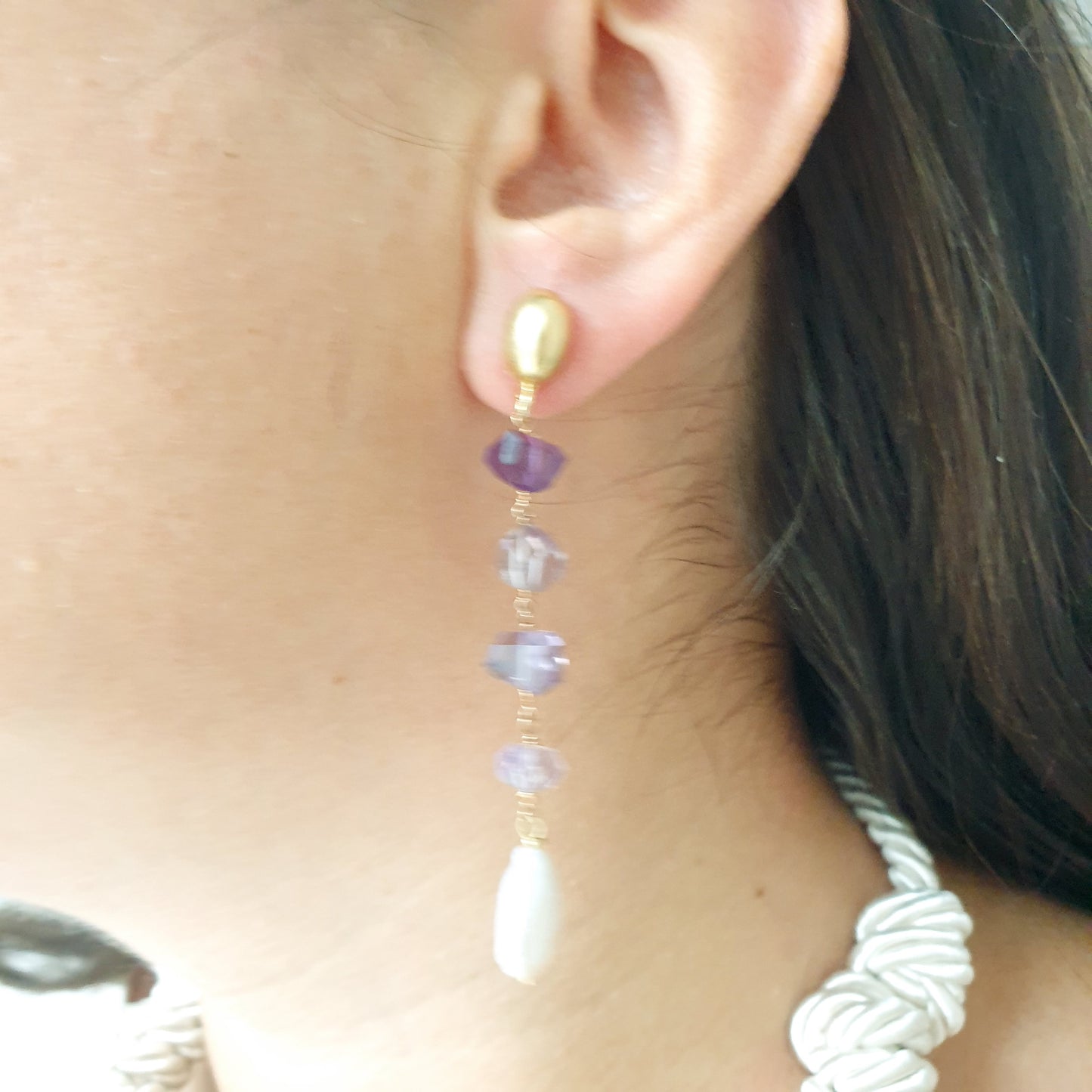 Orecchini in argento con ametiste e perle