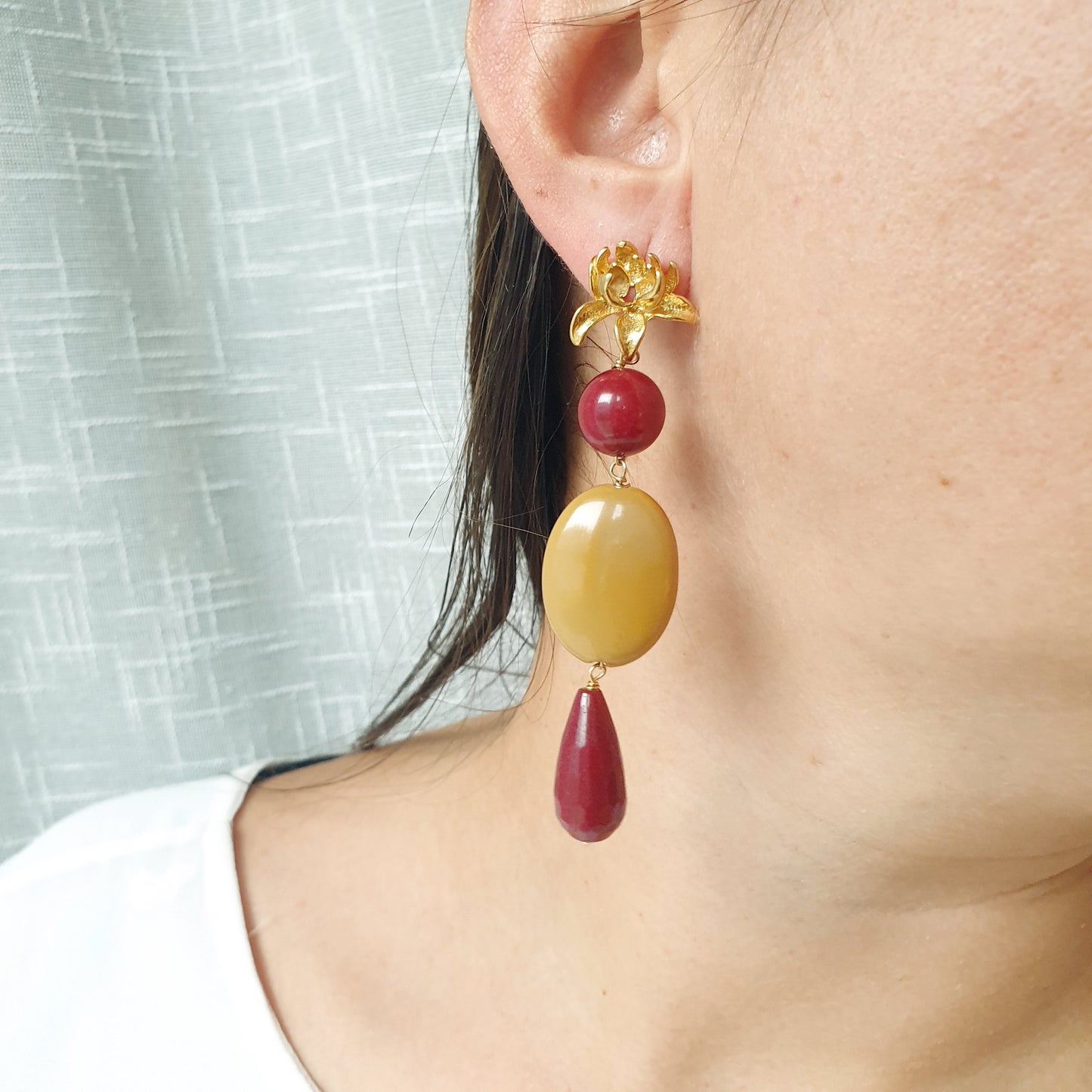 Orecchini in ottone con giada e mokaite