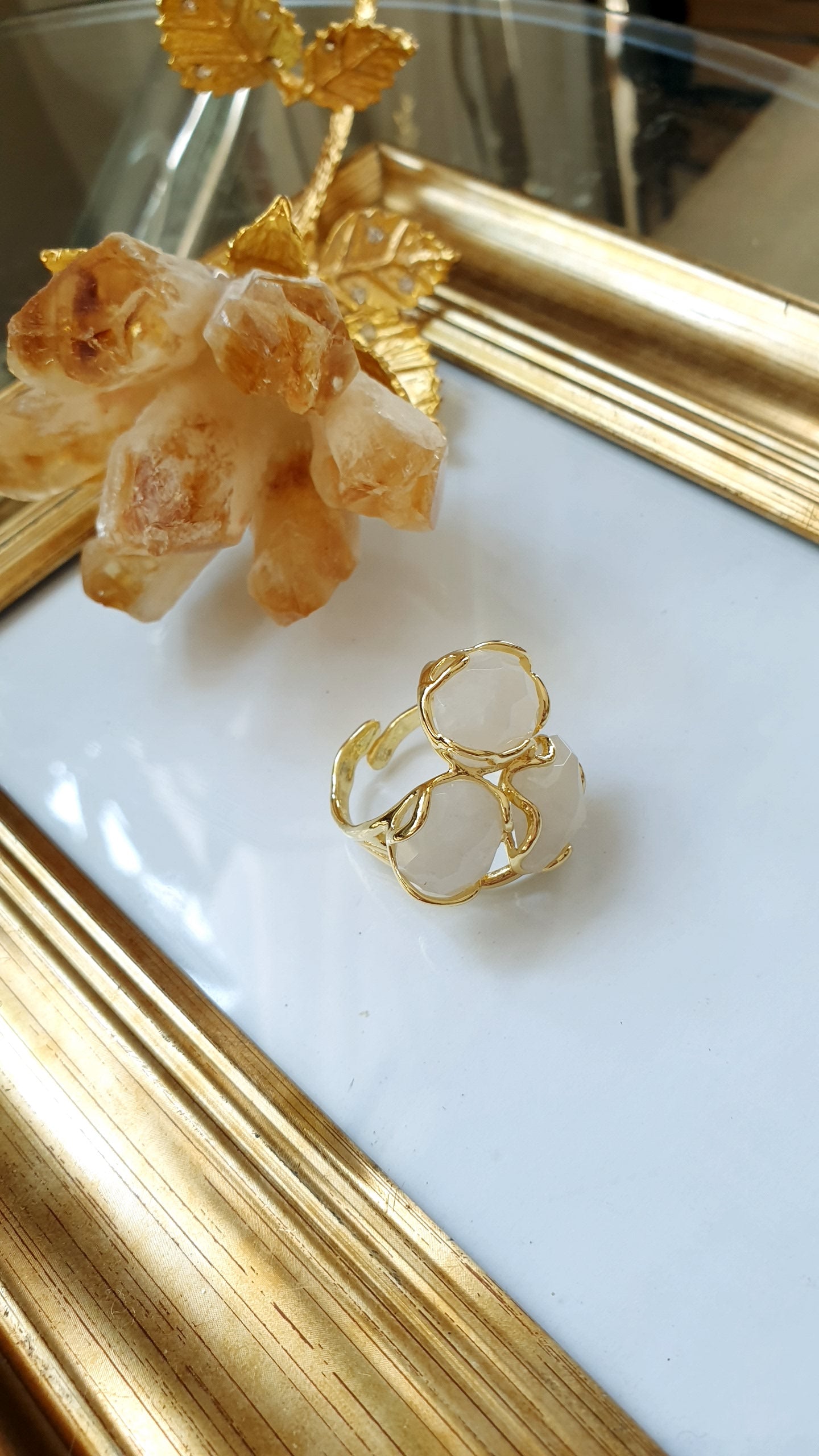 Anello in bronzo con quarzo