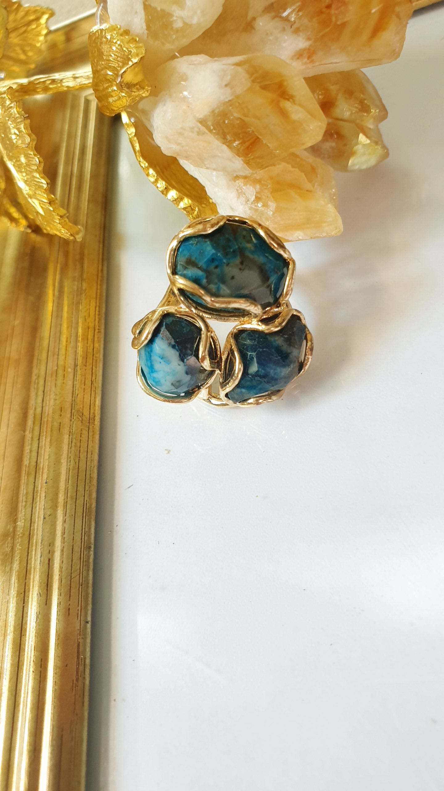 Anello in bronzo con apatite