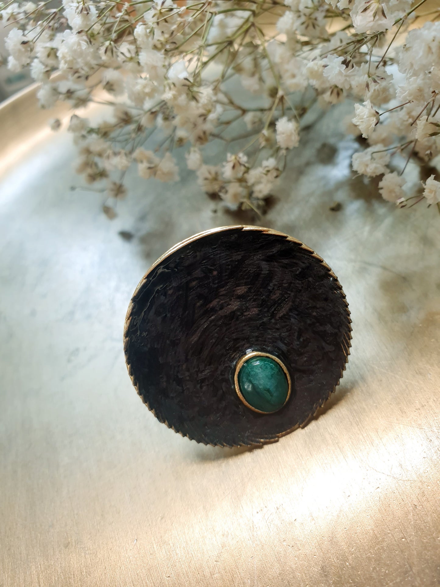 Grande anello in ottone regolabile