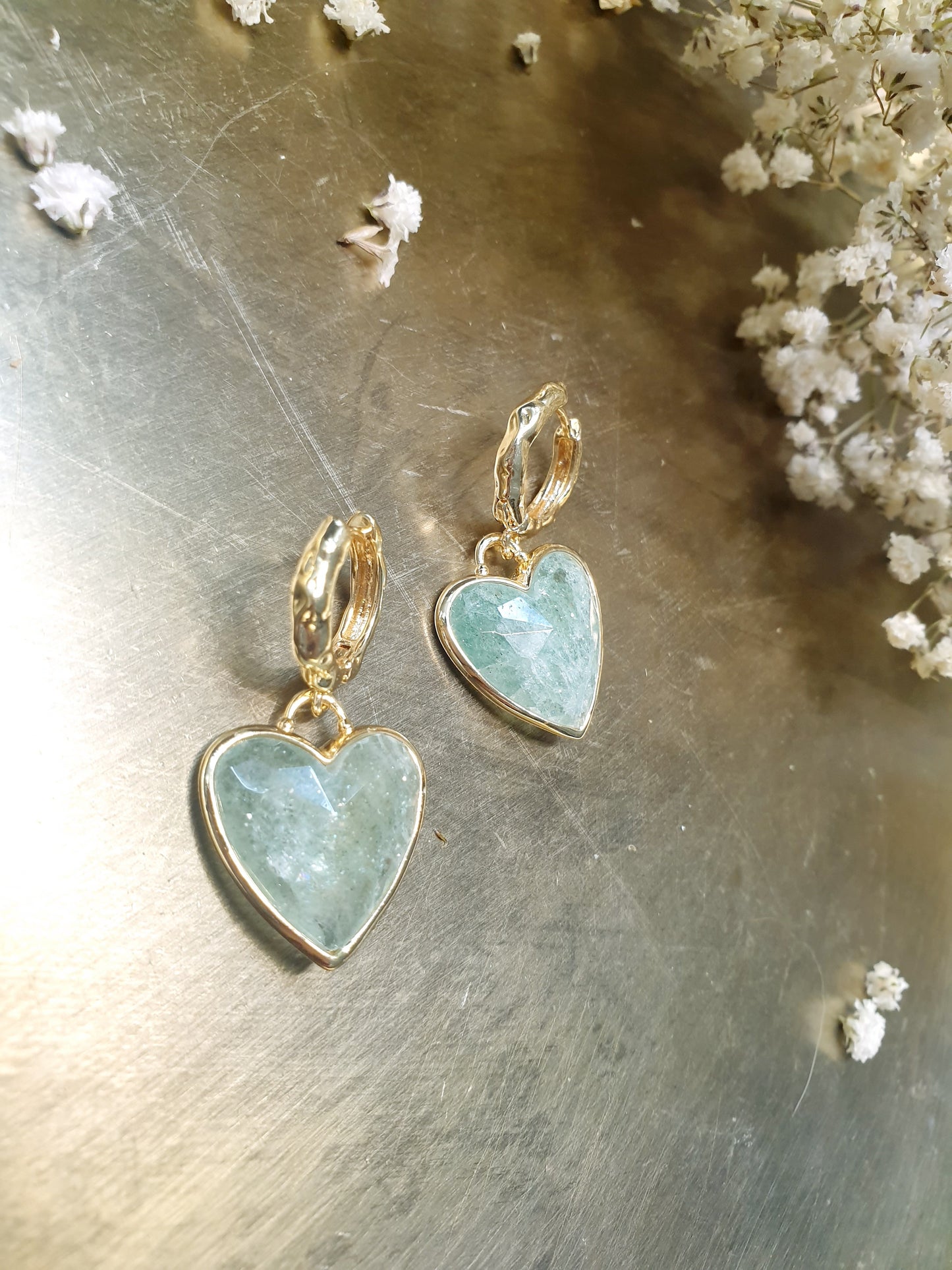 Orecchini in bronzo con cuore di avventurina