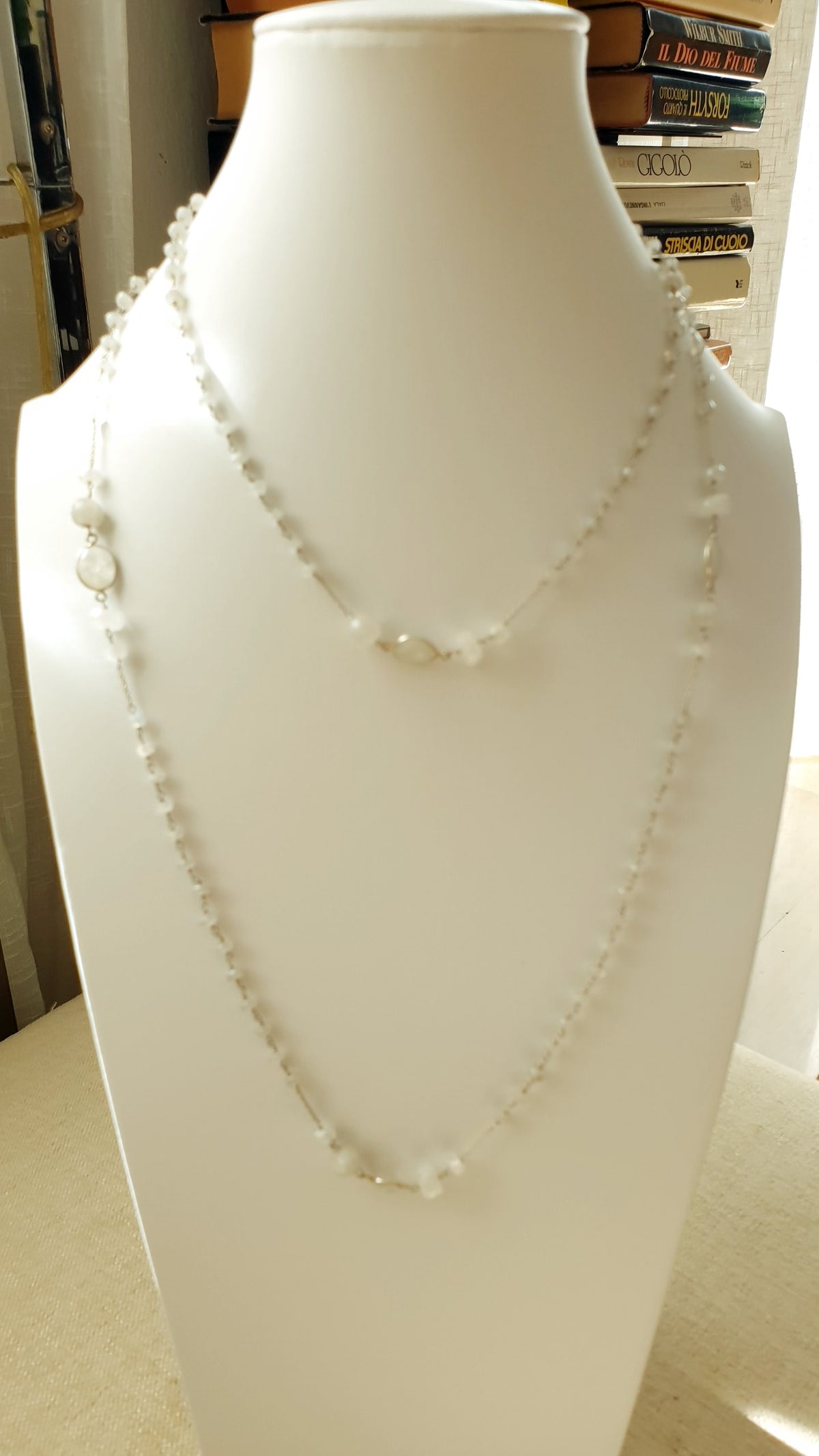 Lunga collana in argento con pietra di luna