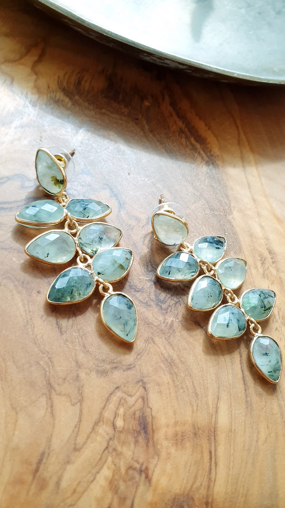 Orecchini di ottone con Prehnite