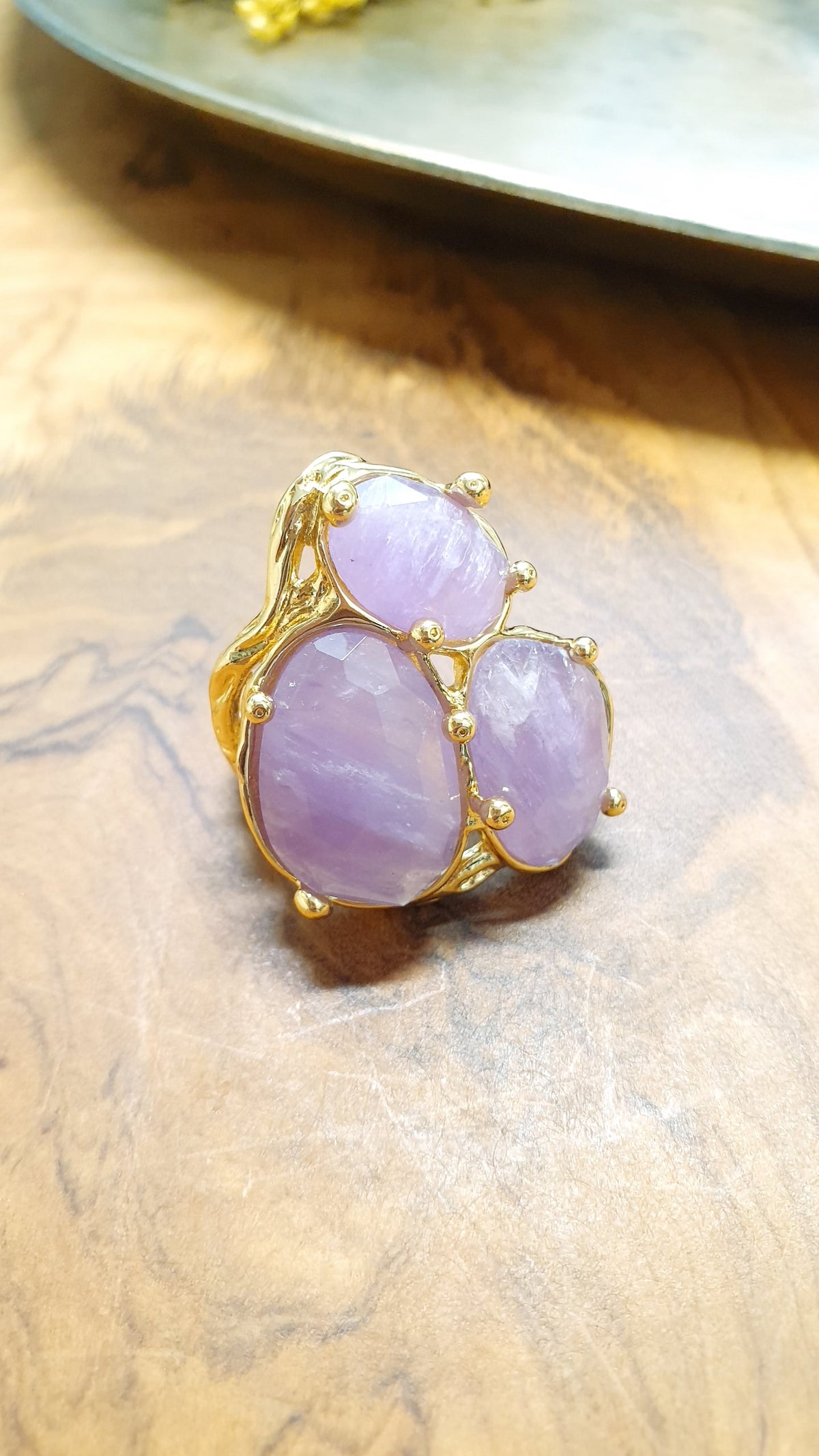 Anello in bronzo con ametista