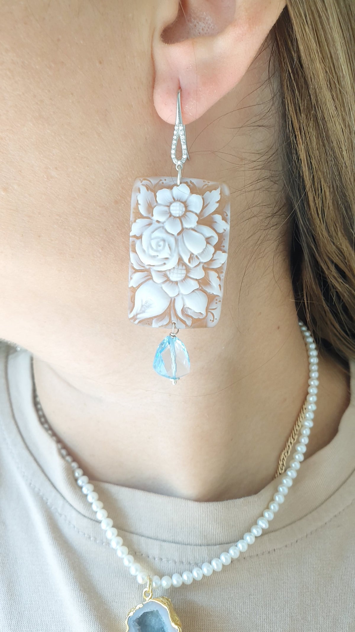 Bellissimi orecchini in argento con cammeo originale, perla e ossidiana